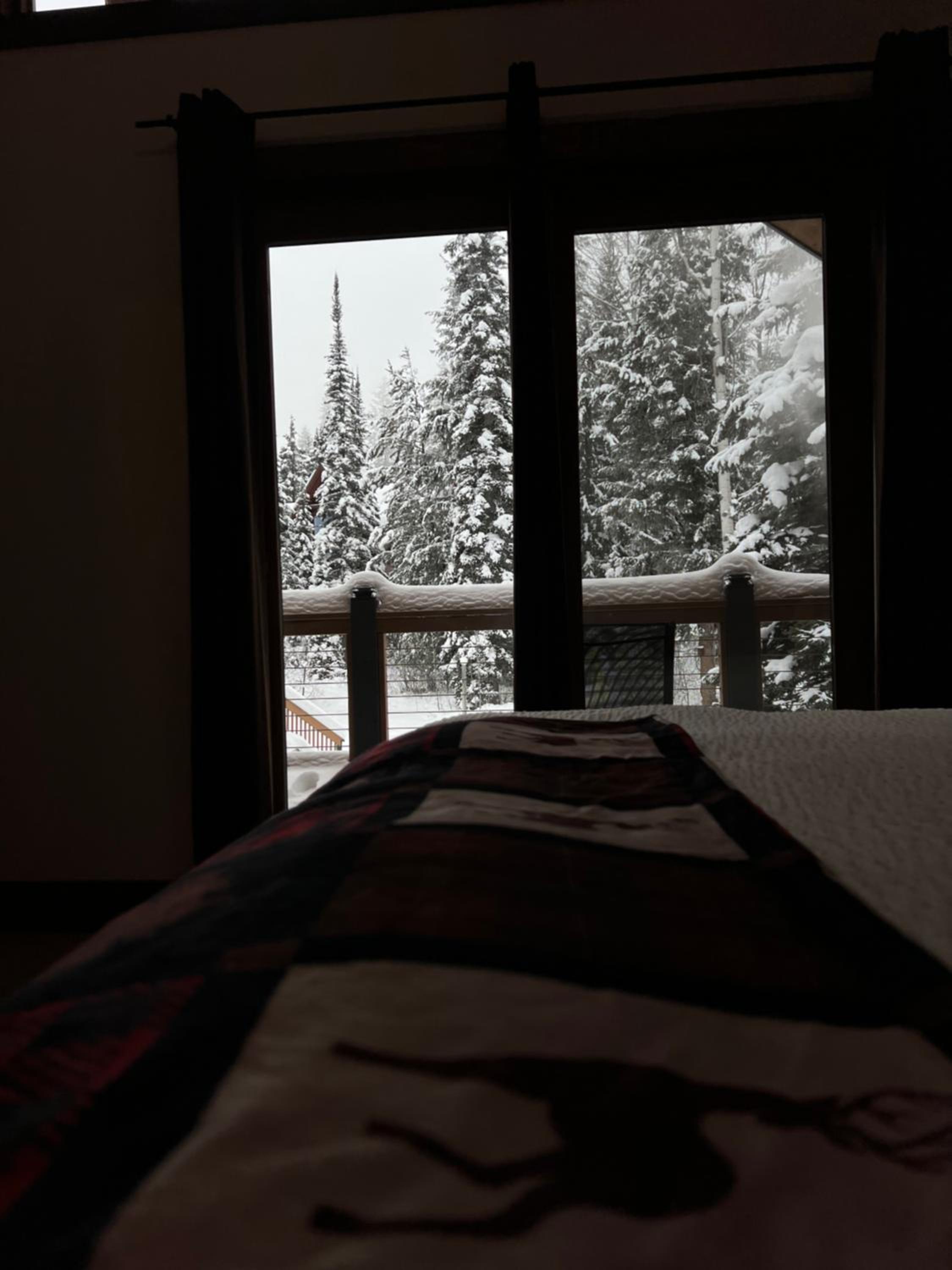 Deluxe Family Suite - Photo 5