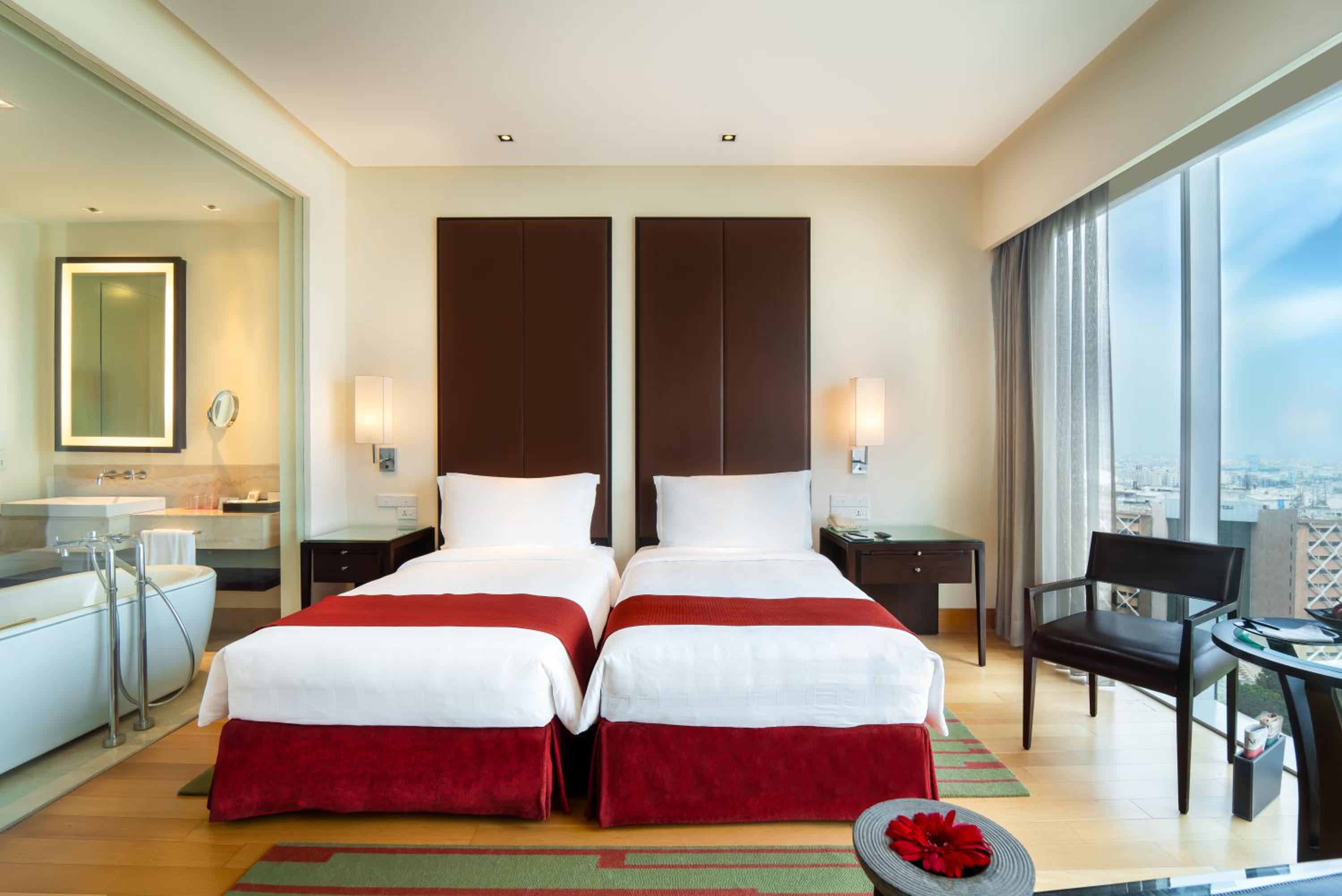 Premier Room Twin Bed - Photo 1