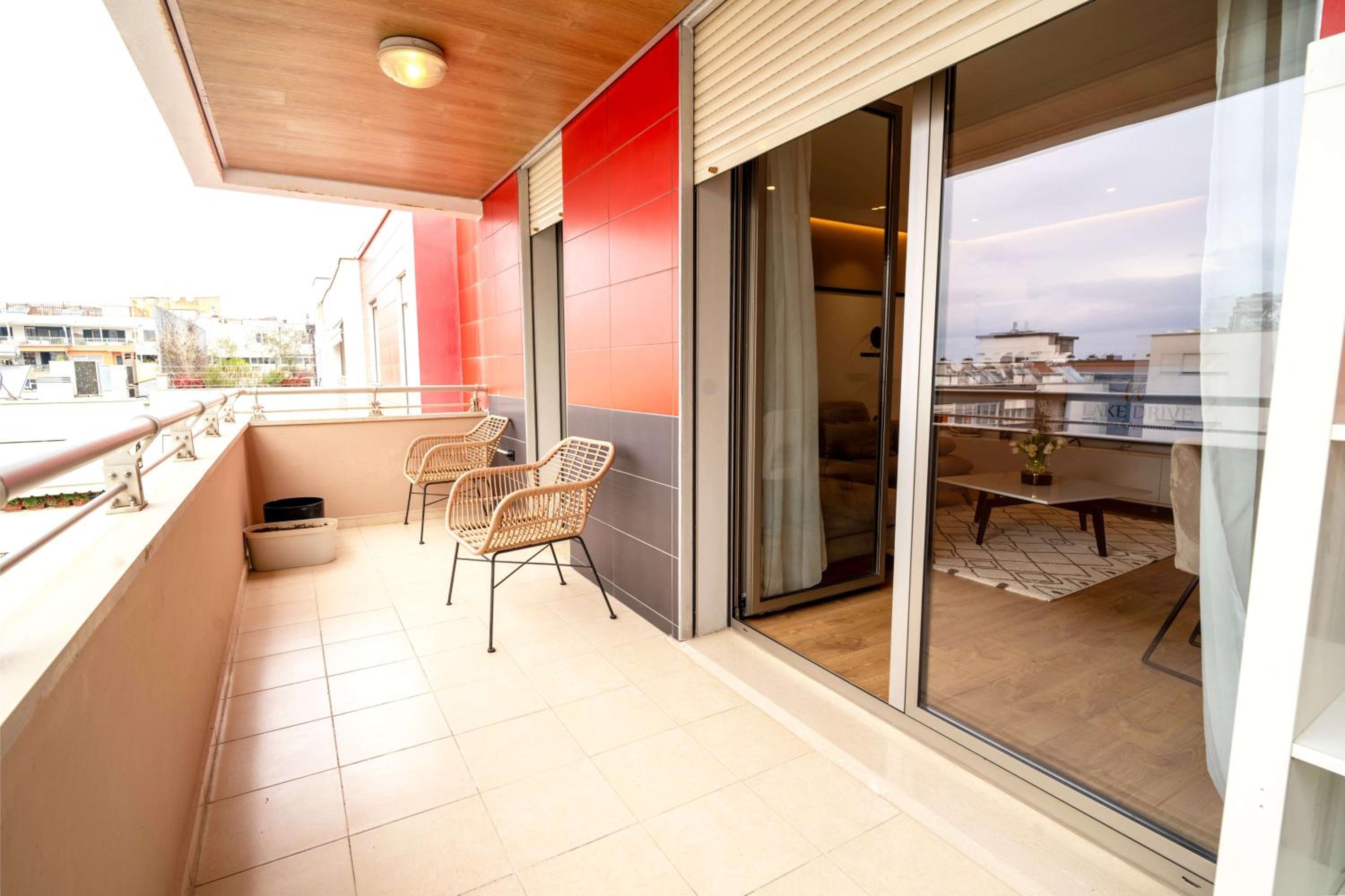 Apartment with City View photo 2