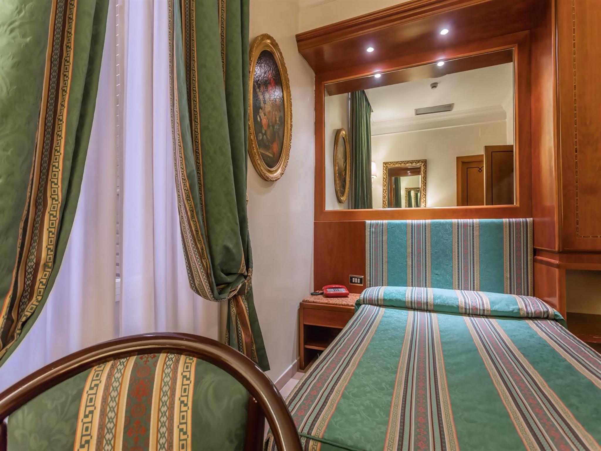 Economy Double or Twin Room thumbnail 6