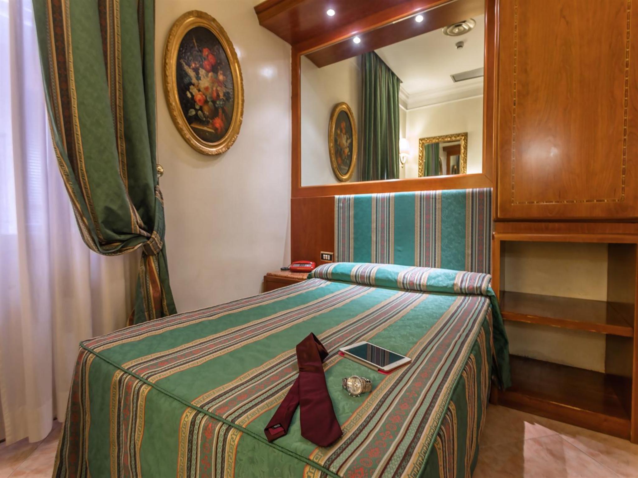 Economy Double or Twin Room thumbnail 5