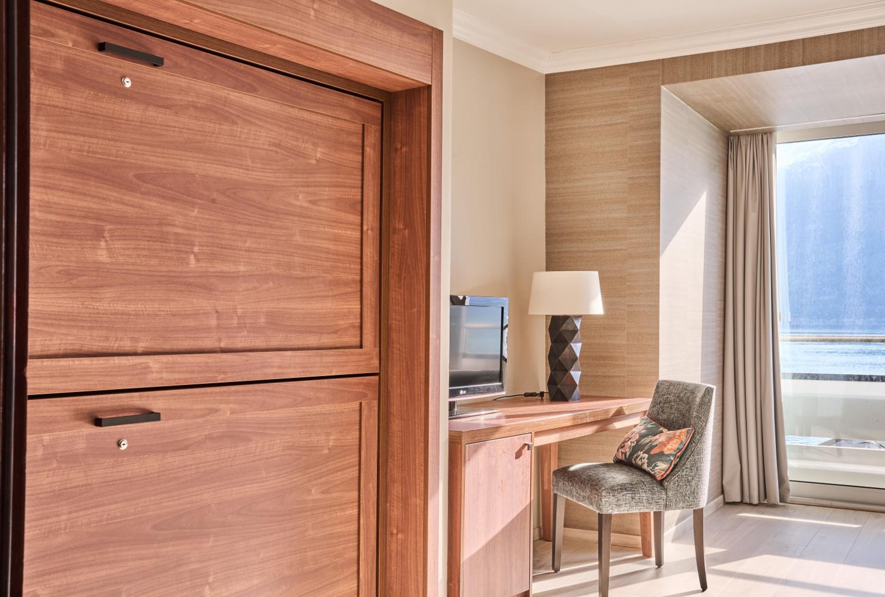 Family Room - 4 Beds