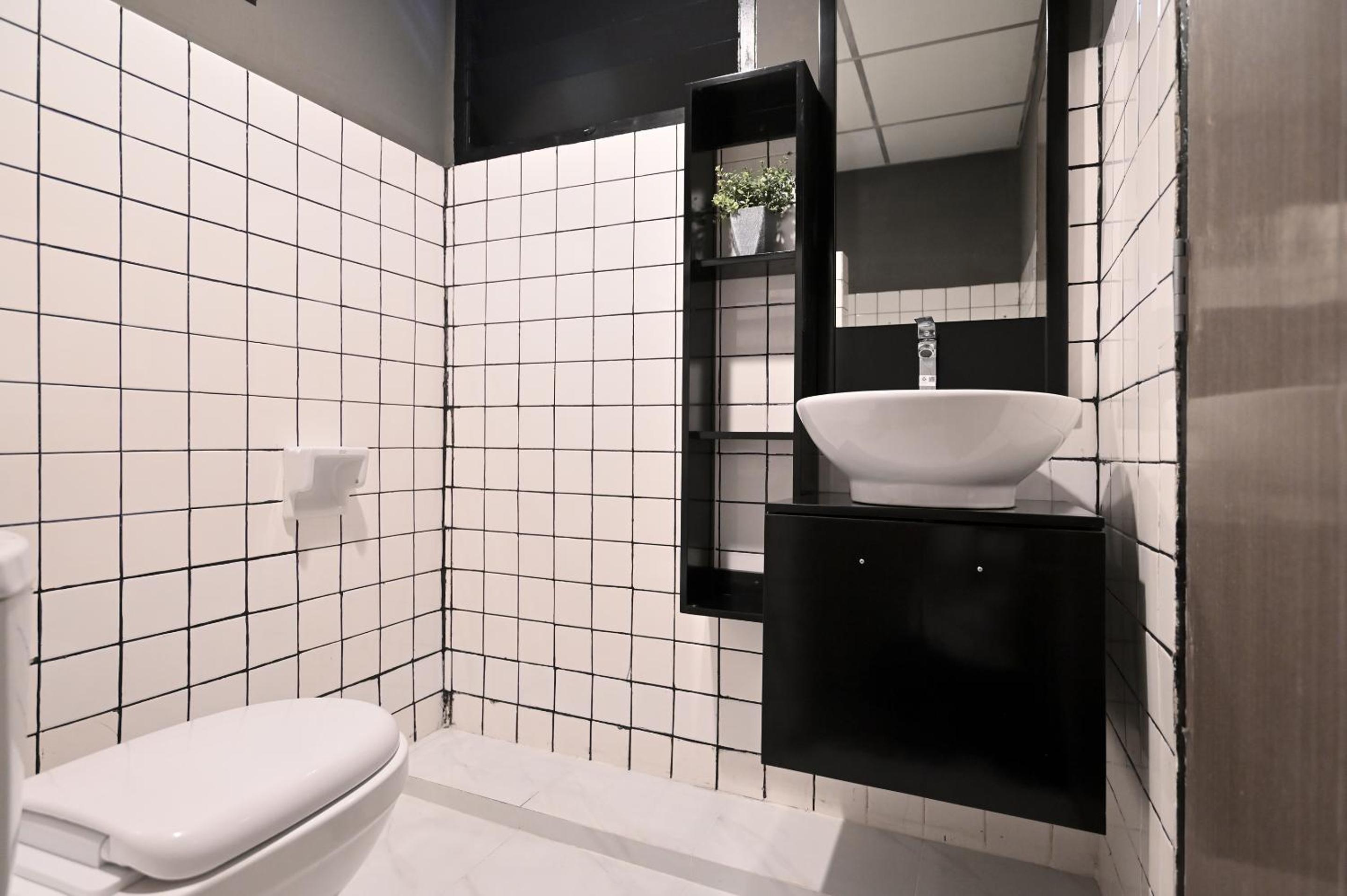 Two-Bedroom Deluxe photo 3