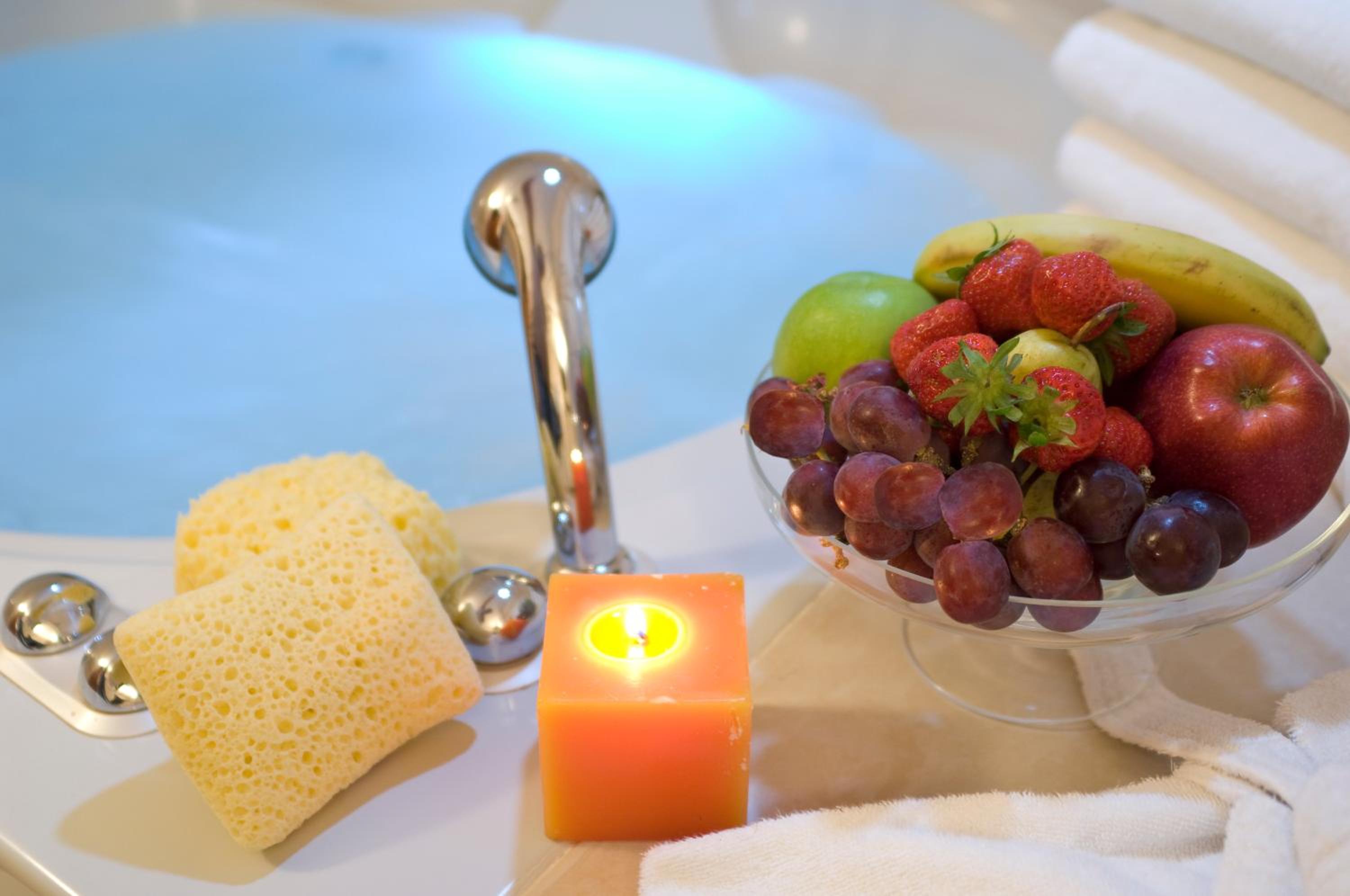 Suite with Spa Bath - Photo 8