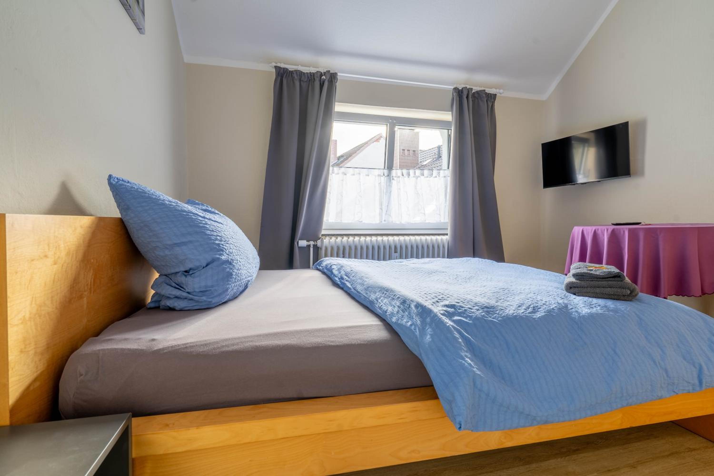 Budget Double Room photo 2