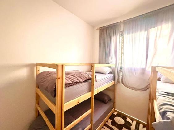 Bed in 6-Bed Mixed Dormitory Room photo 1