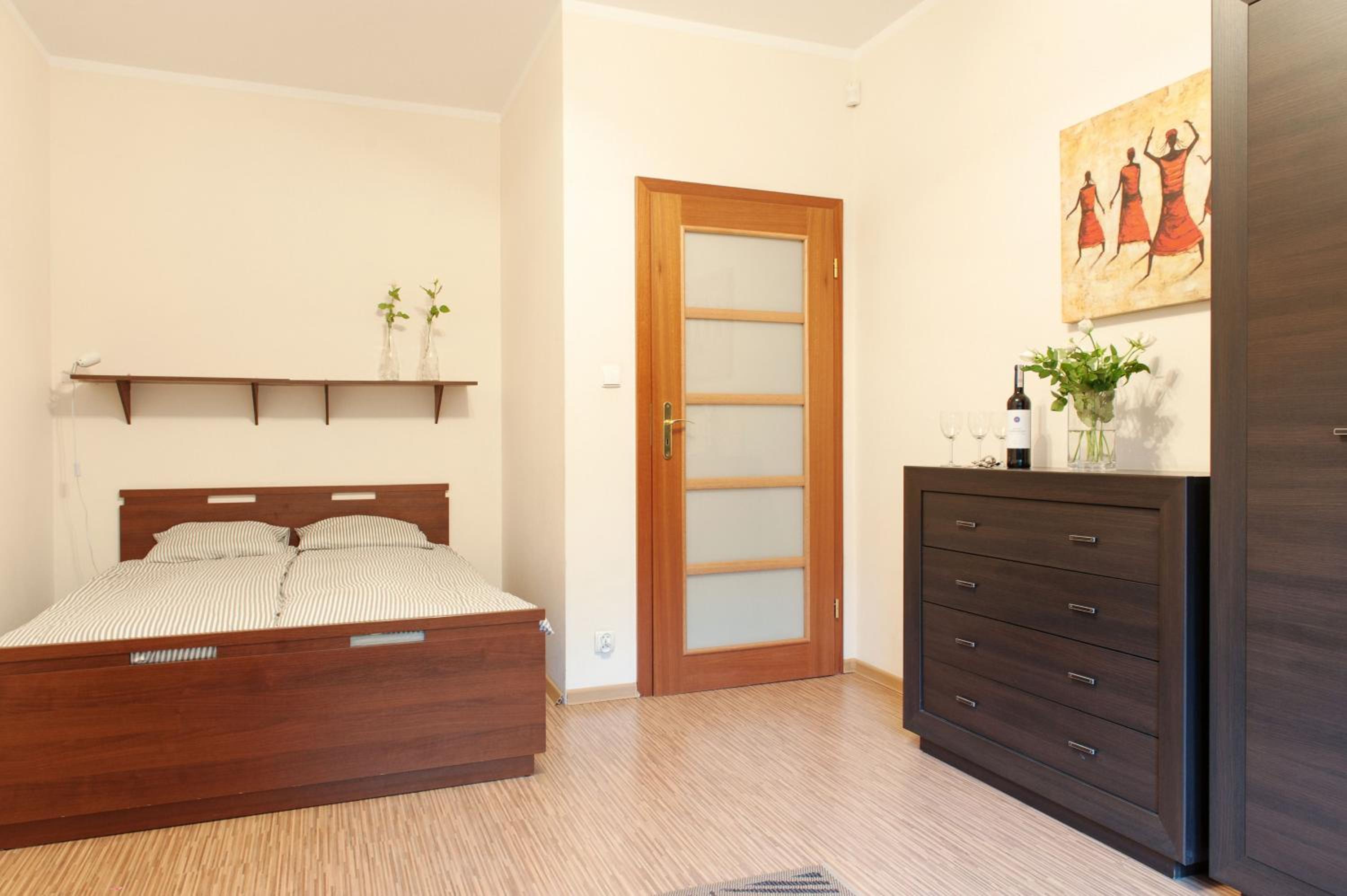 Apartment (6 Adults) photo 2