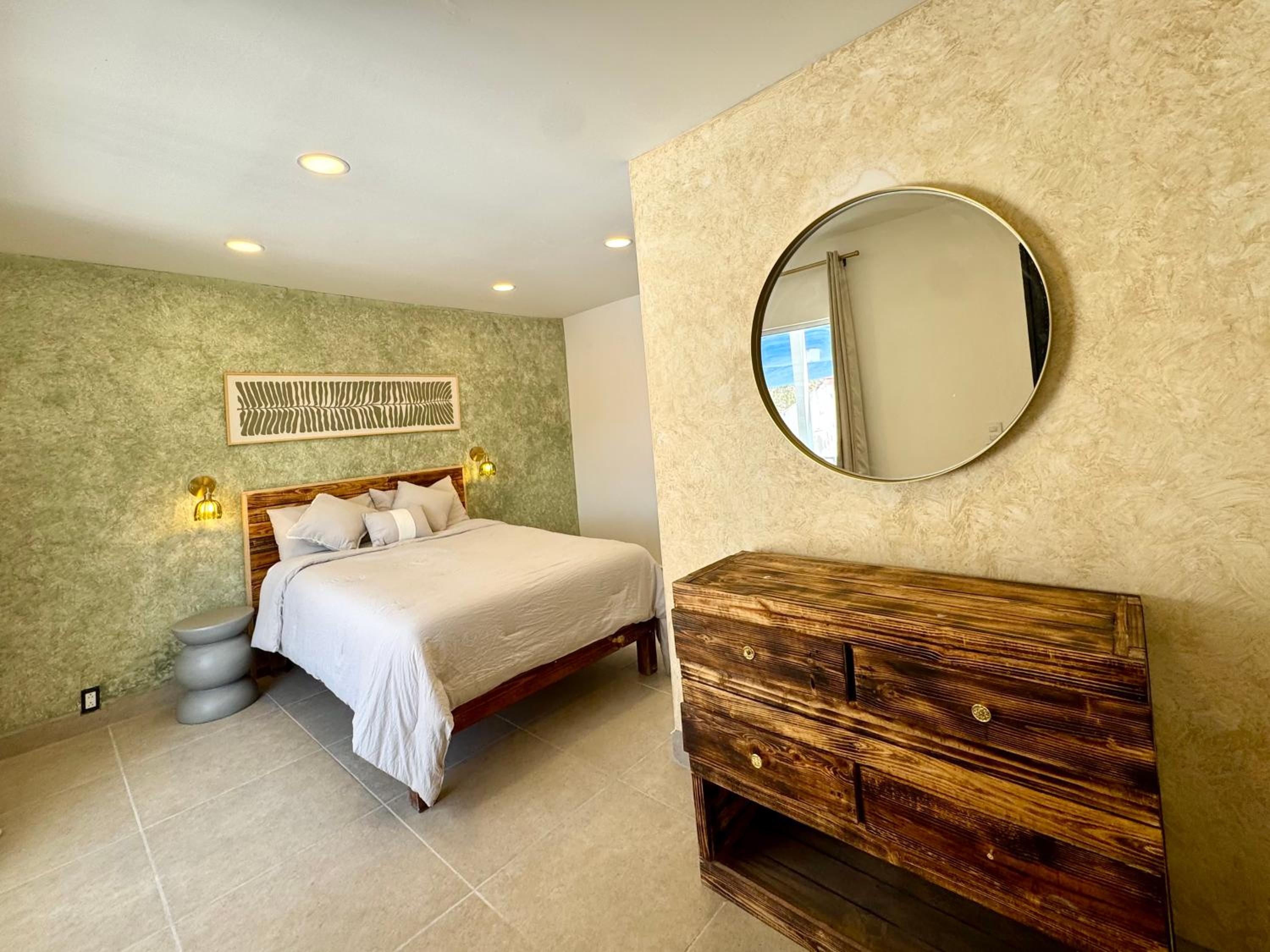 Large Double Room photo 2