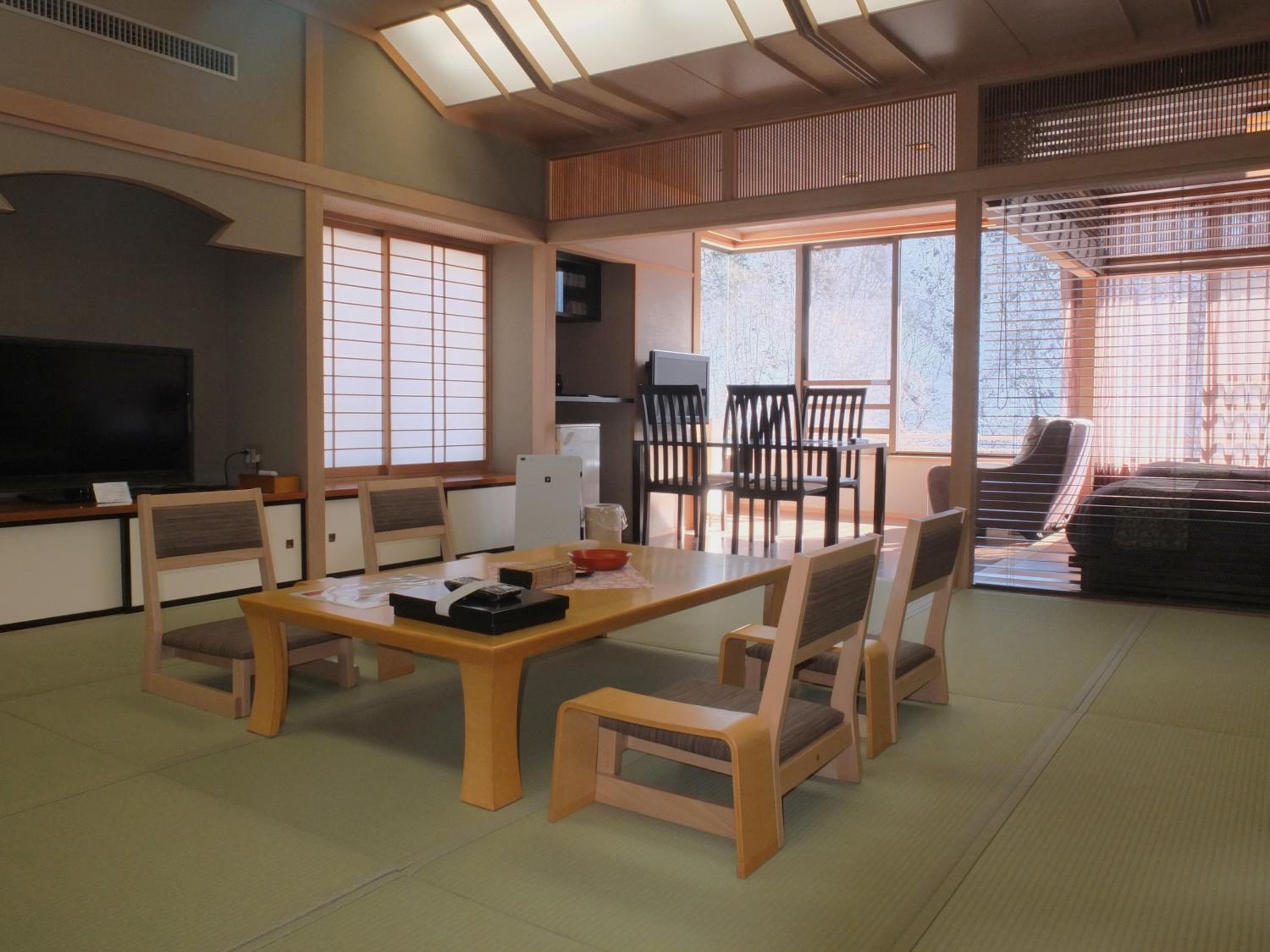 Premium Quadruple Room