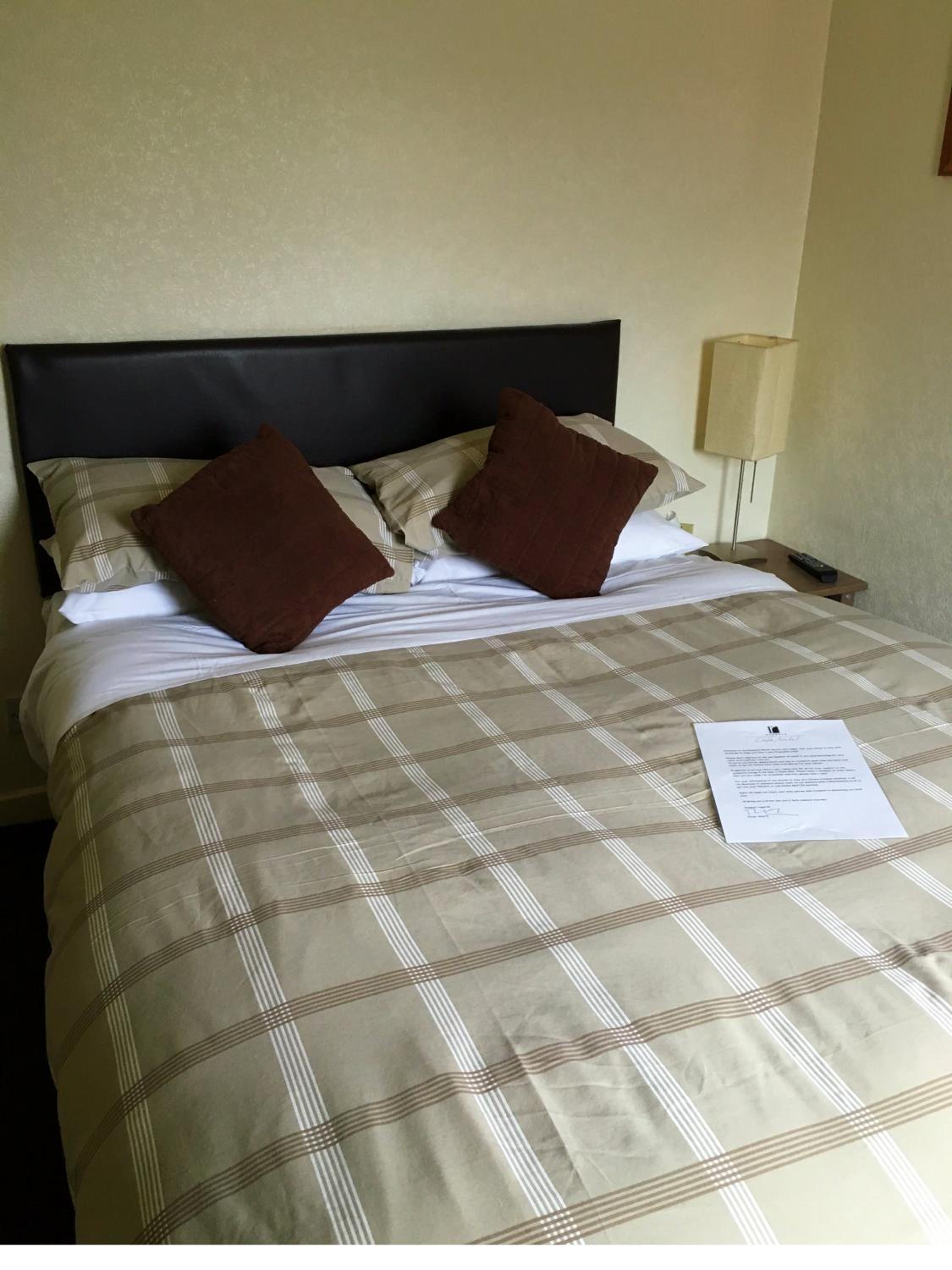 Single Room with Private Bathroom photo 3