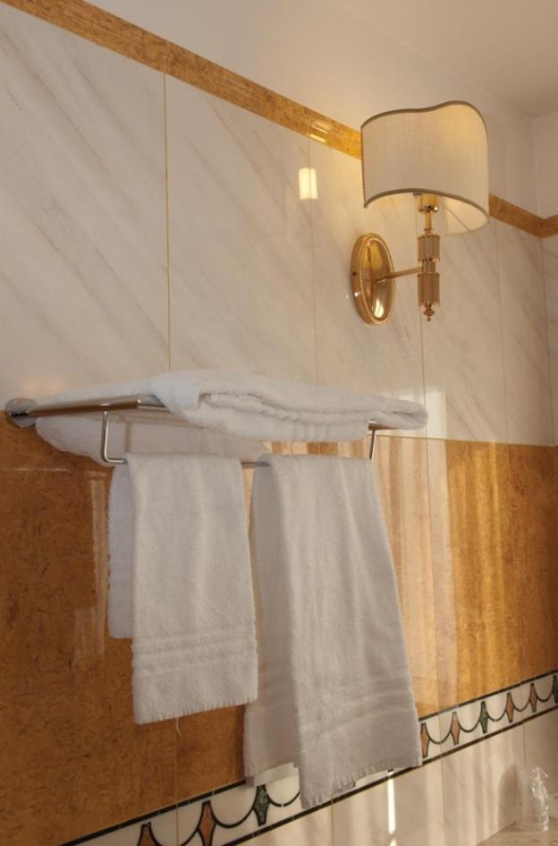 Deluxe Twin Room - Photo 3