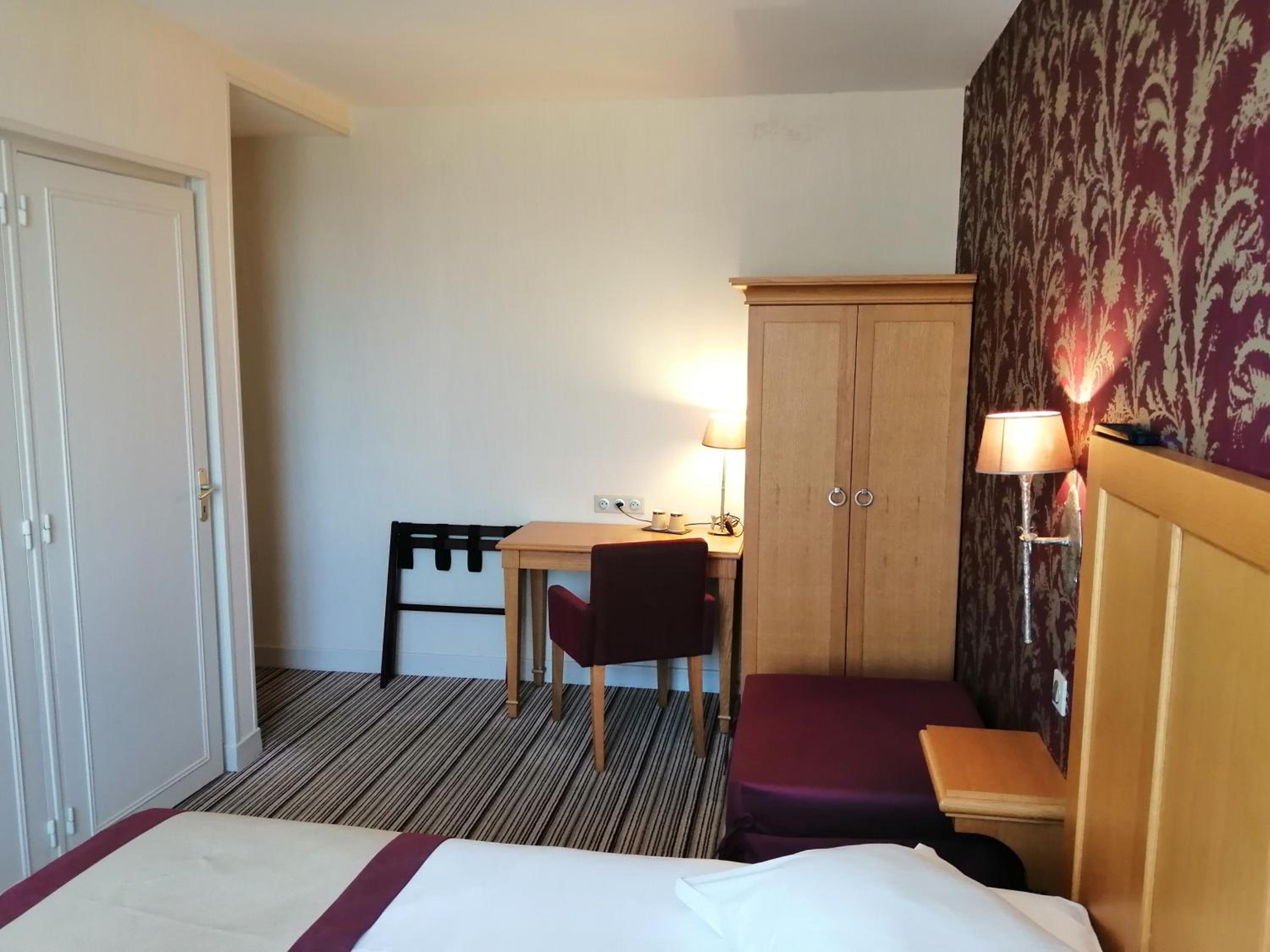 Twin Room with Garden View photo 3