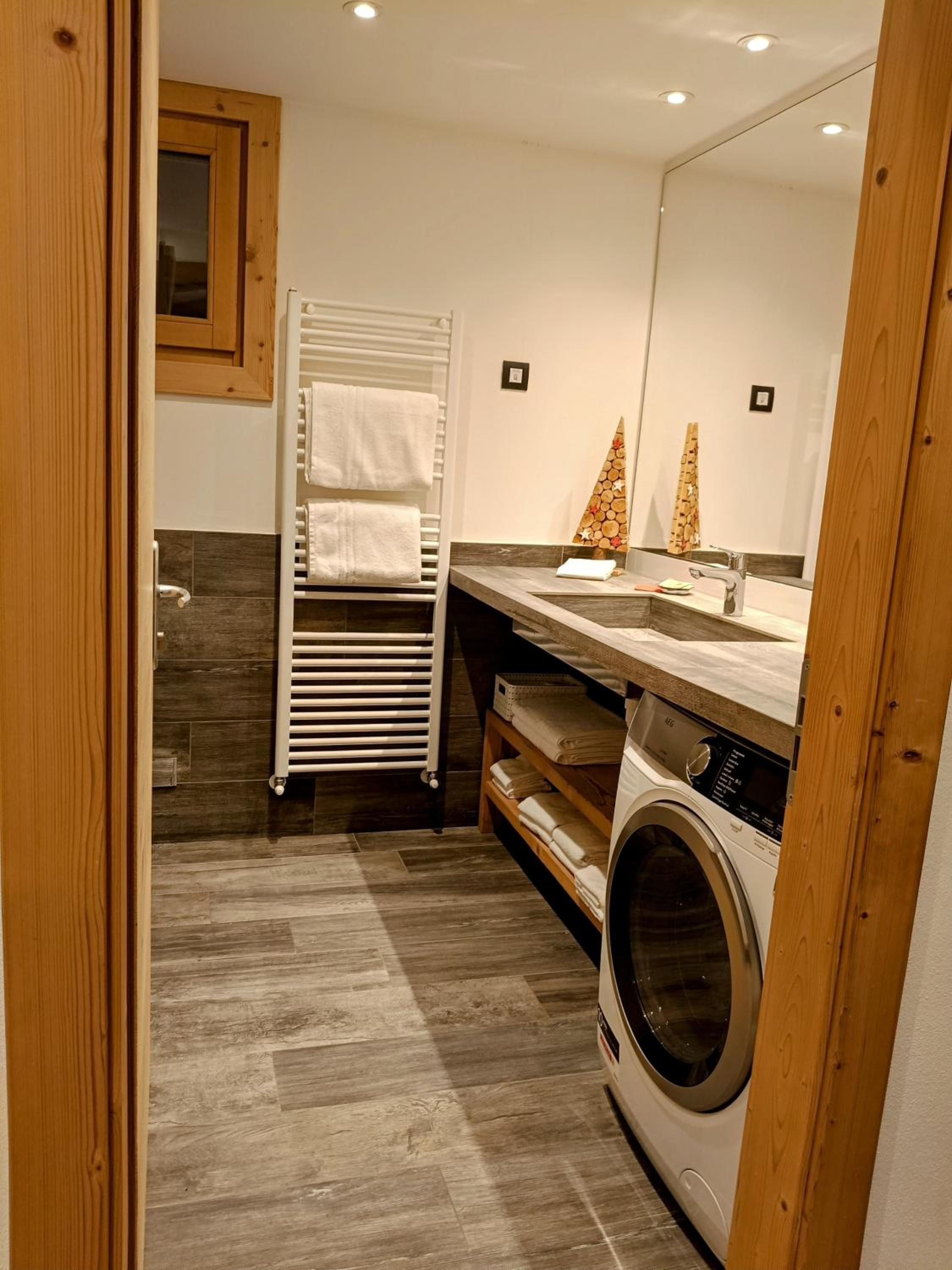 Two-Bedroom Deluxe Apartment photo 1