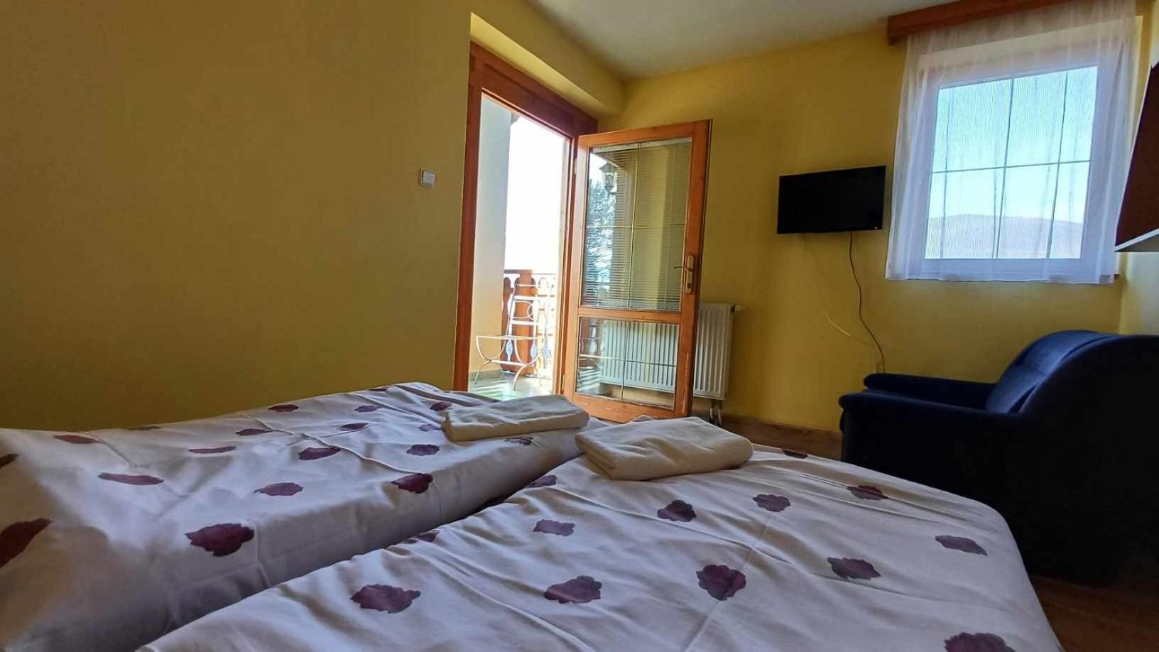 Triple Room with Bathroom photo 1