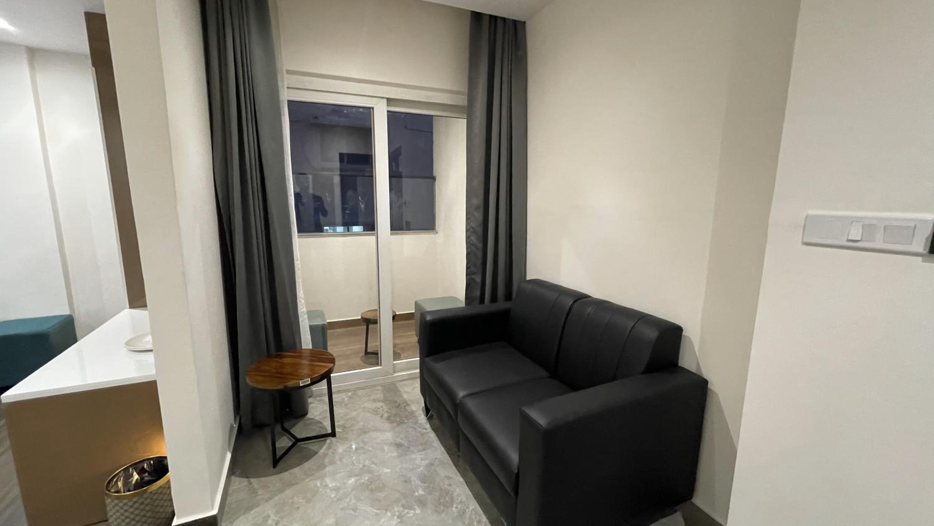 King Room with Balcony - Photo 1