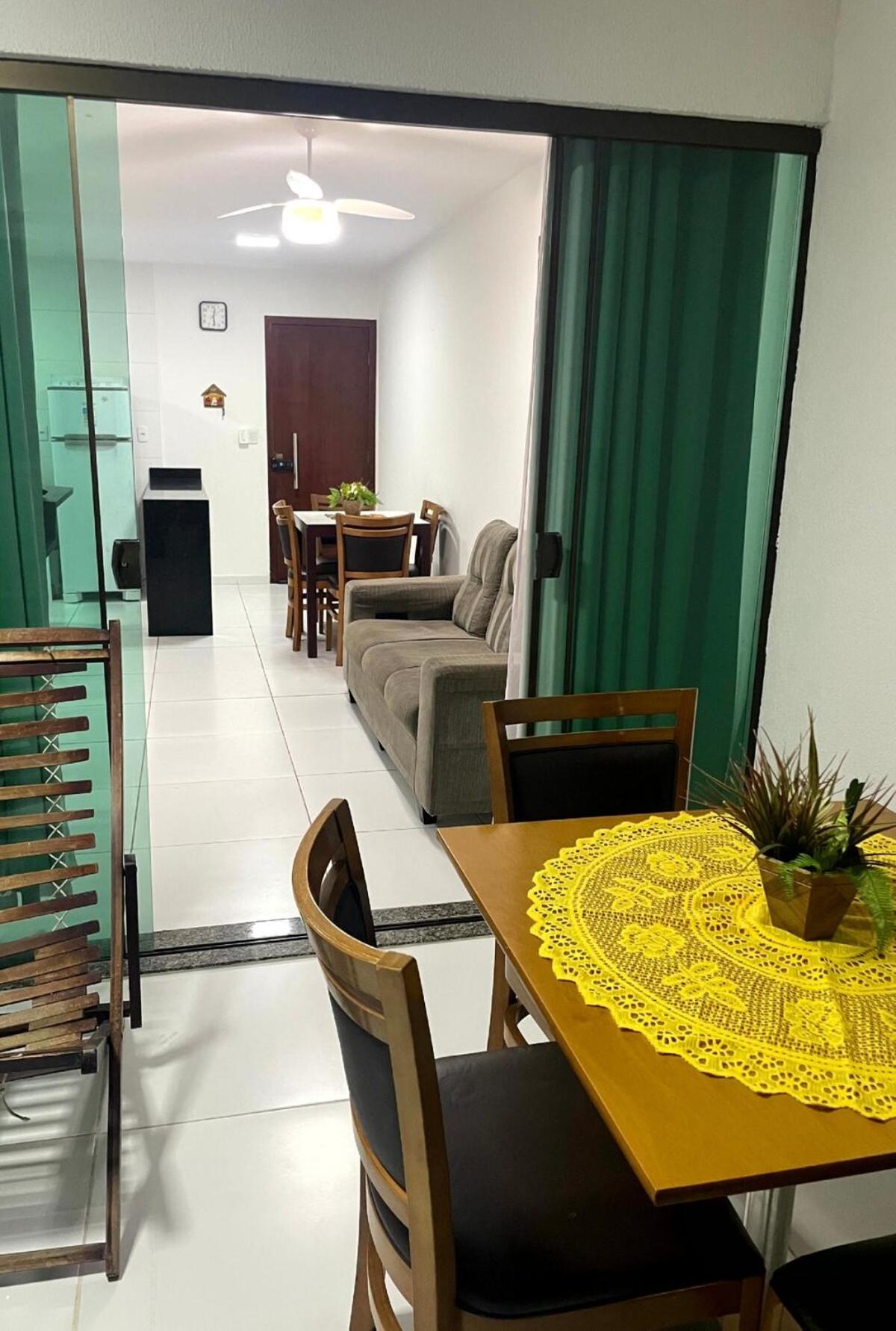 Apartment photo 2