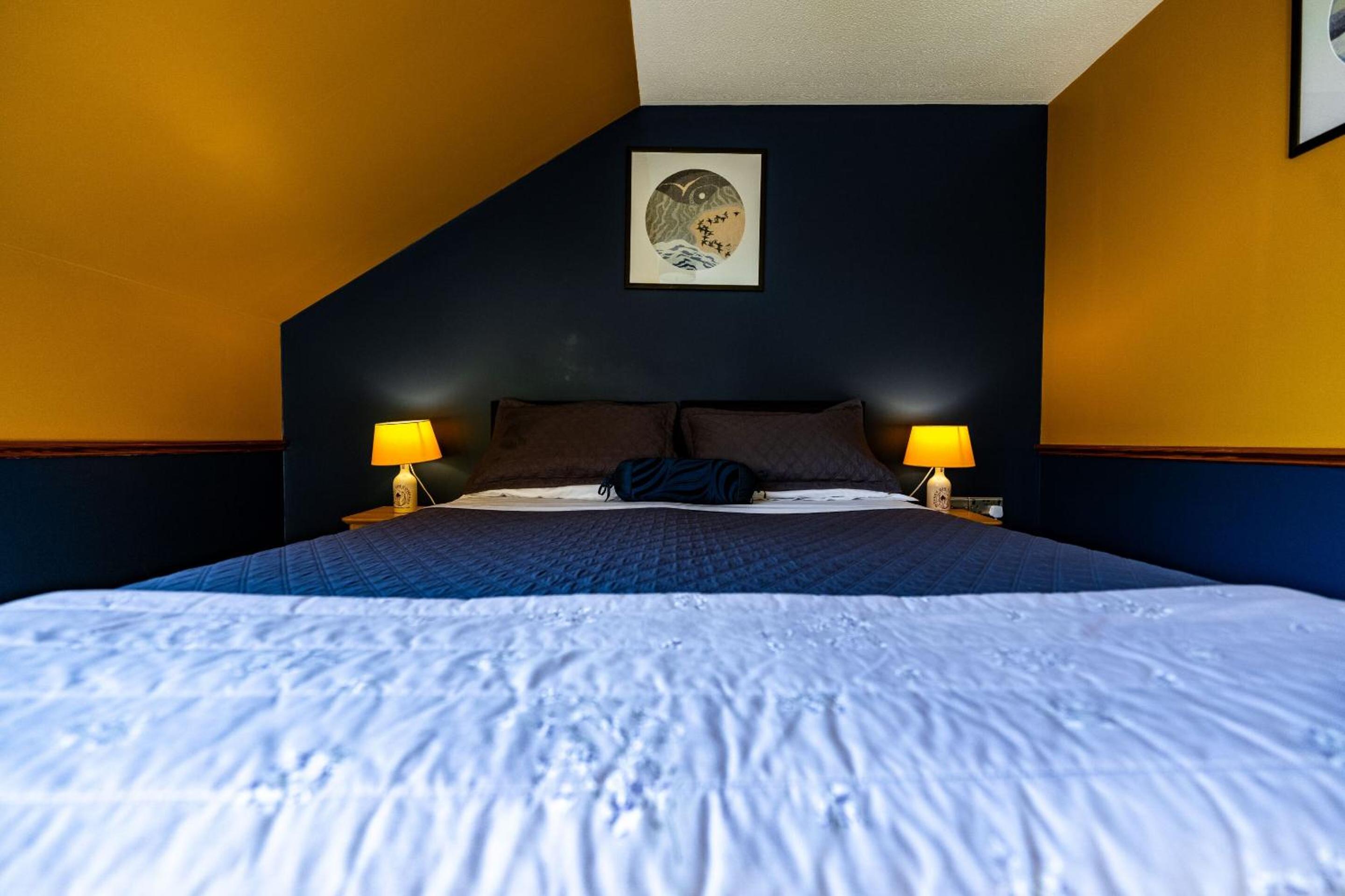 Double Room with Private Bathroom - Photo 6