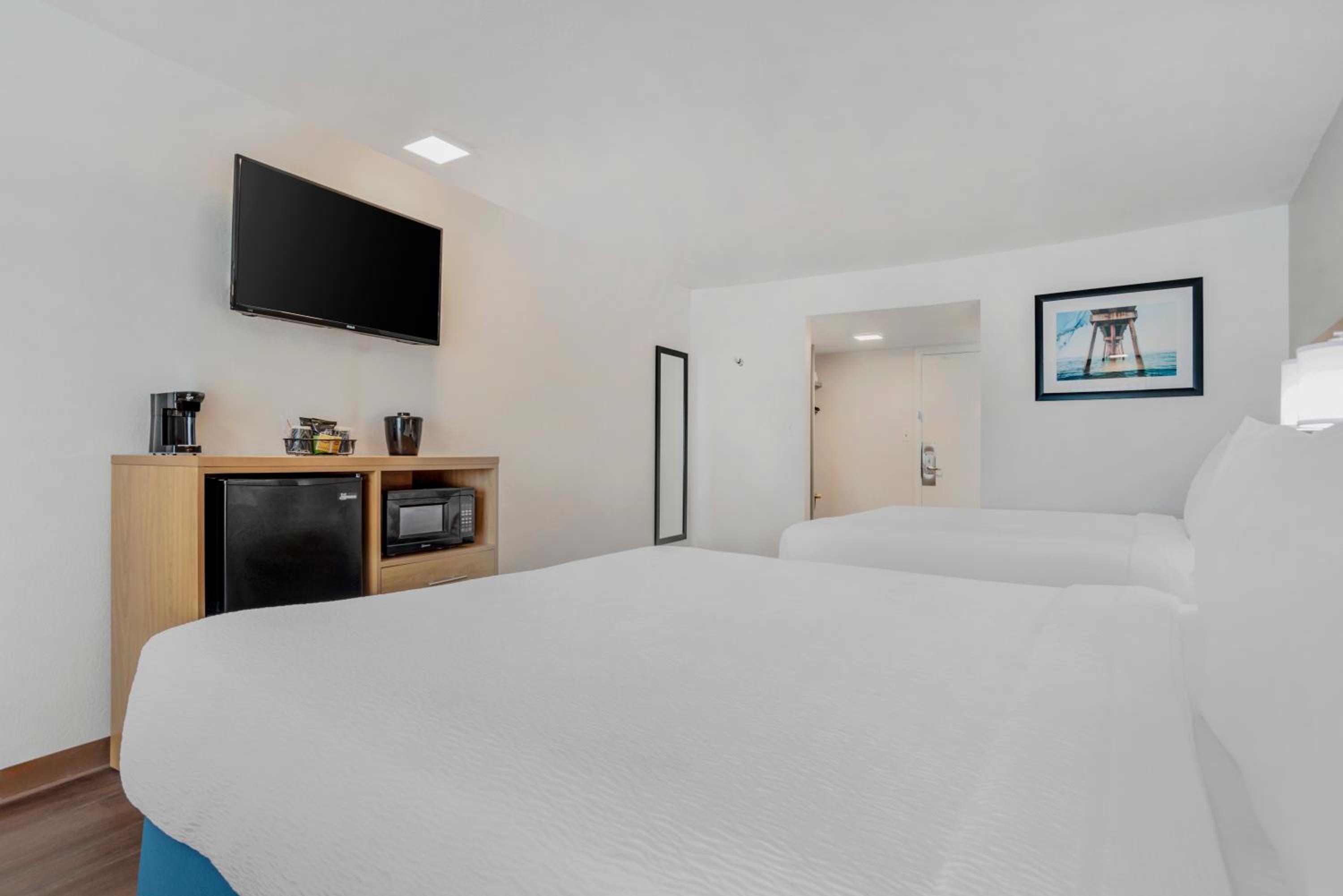 Beachfront Classic Room - Queen/Queen