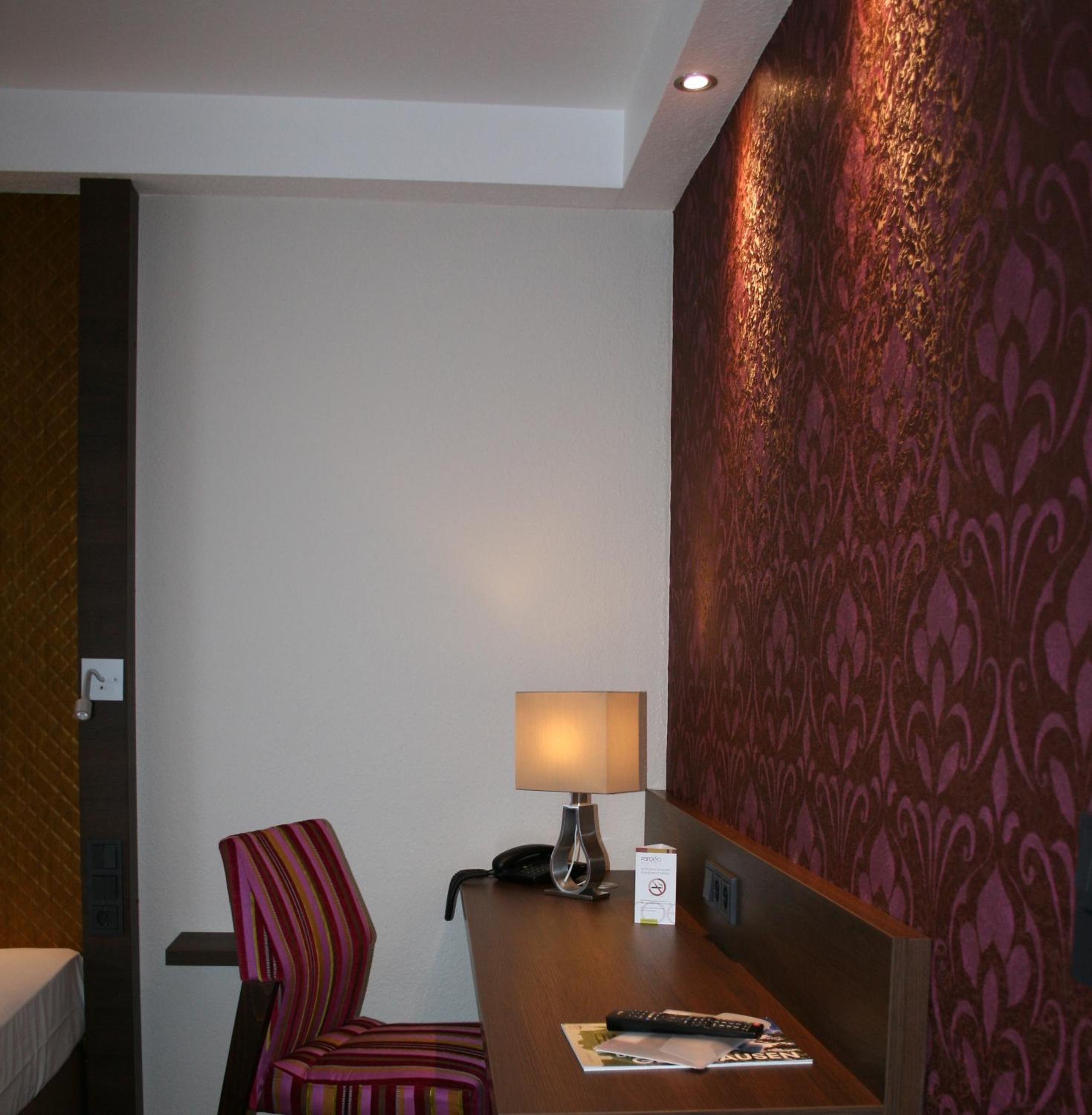 Business Double Room - Photo 8
