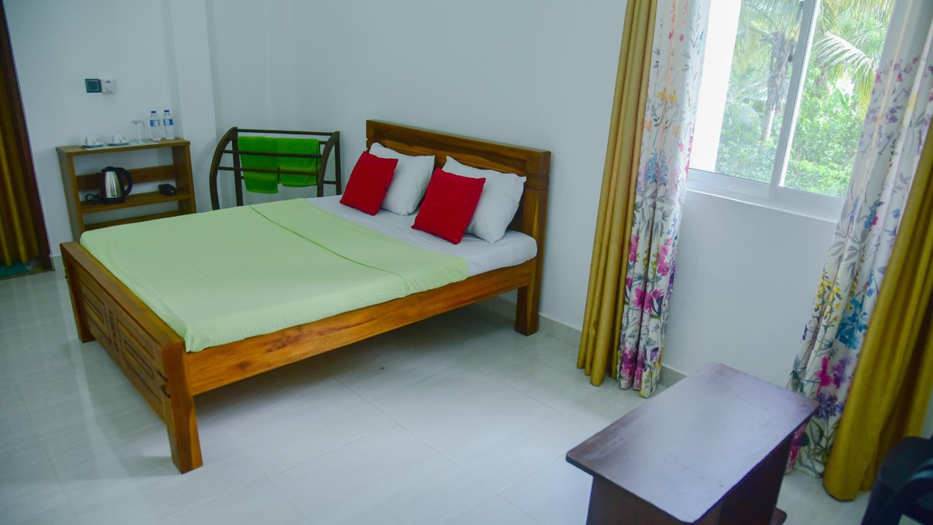 Budget Double Room photo 2