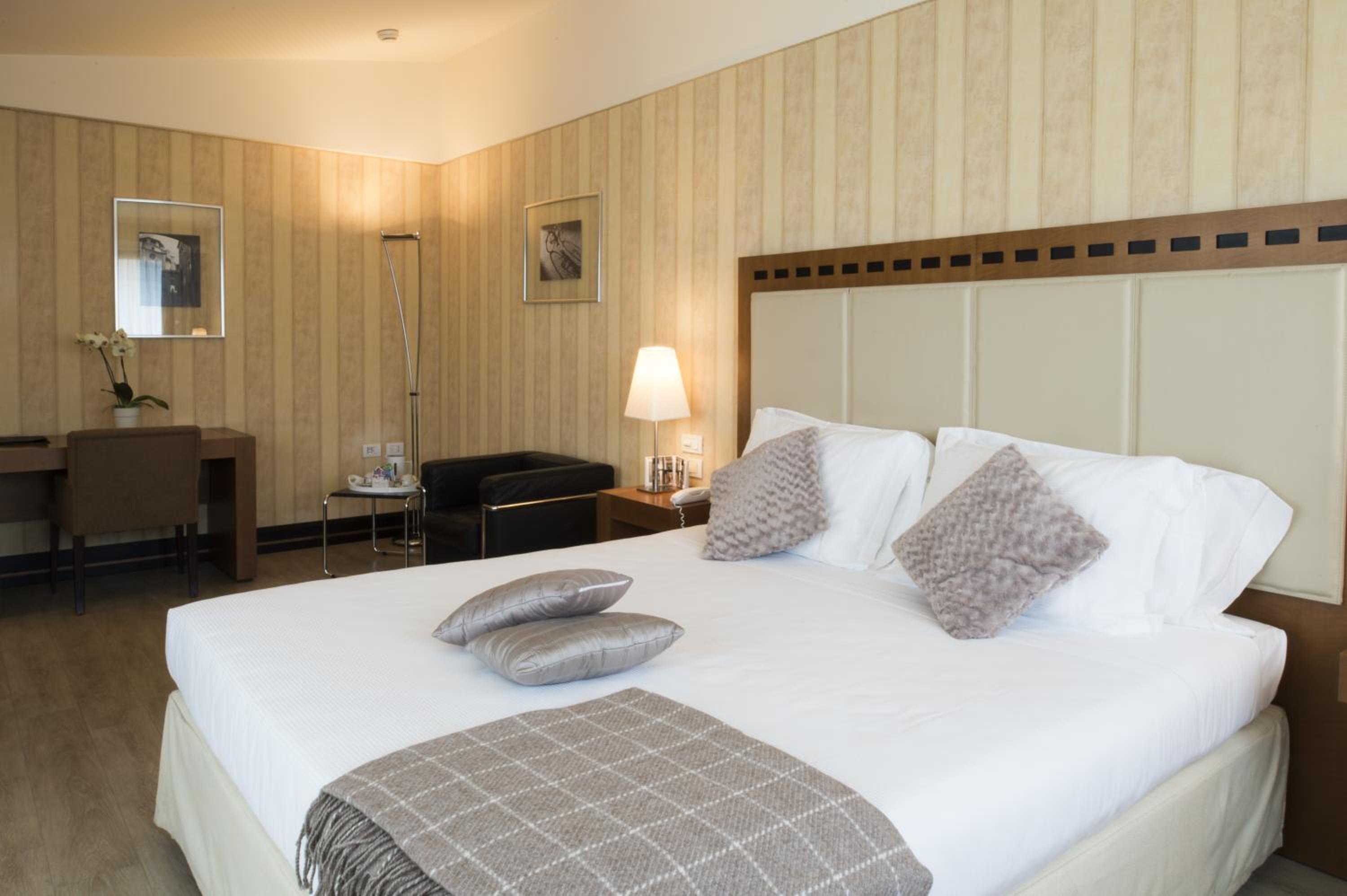 Junior Suite - Photo 2