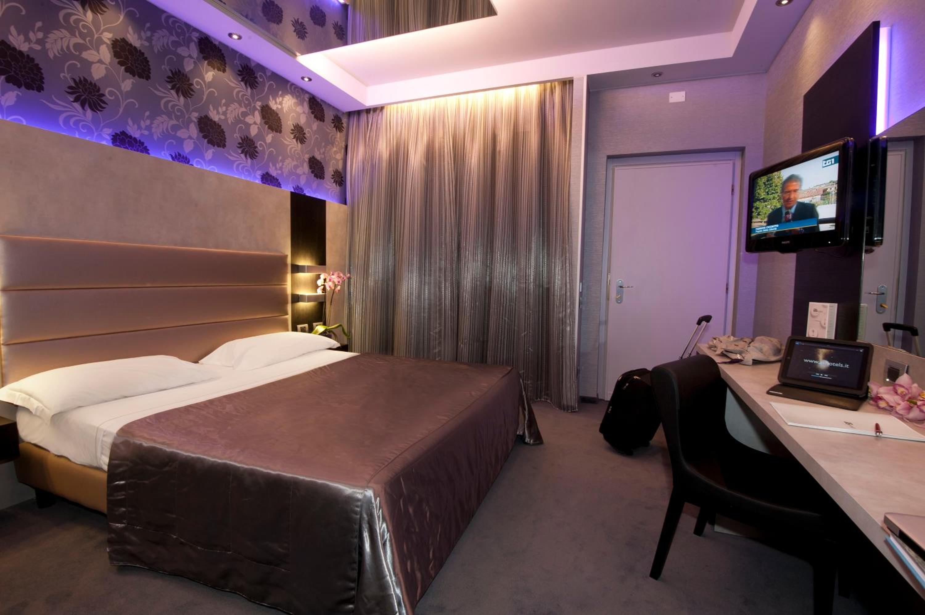 Economy Double Room-Annex - Photo 5