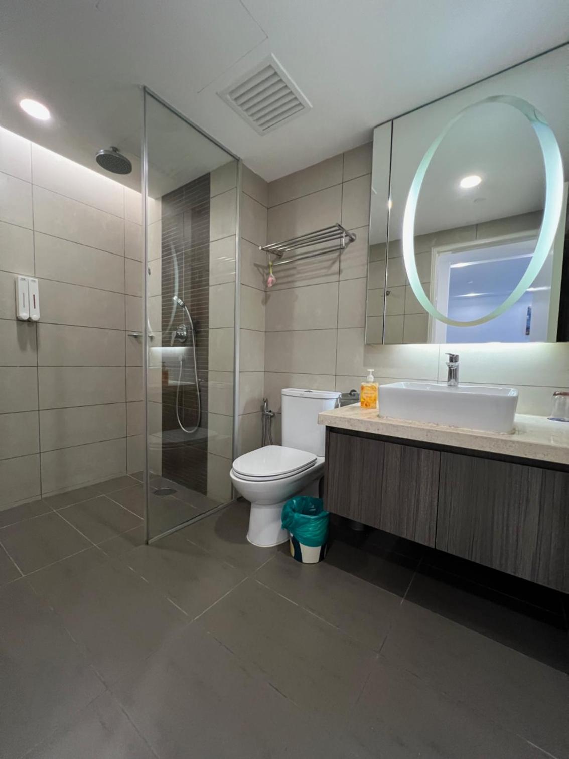 One-Bedroom Apartment with Balcony - Photo 7