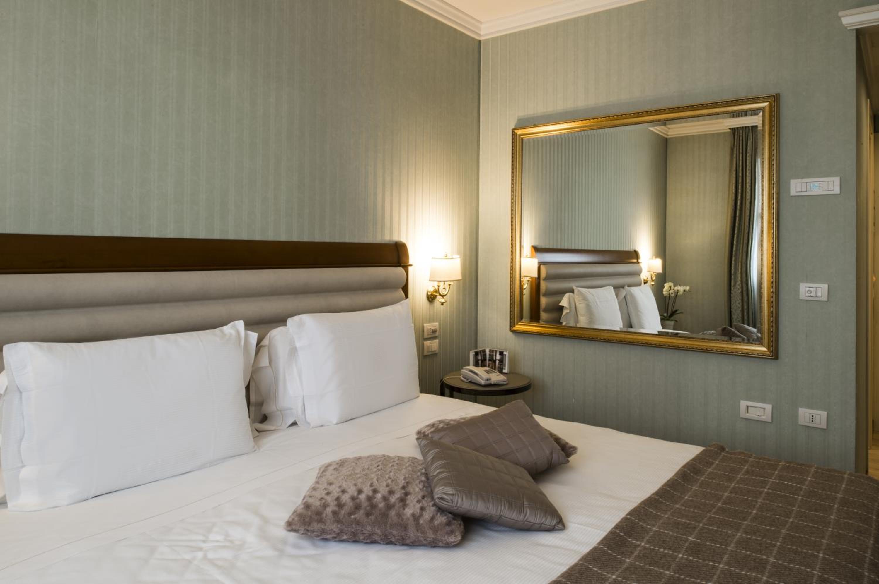 Superior Double Room - Photo 1