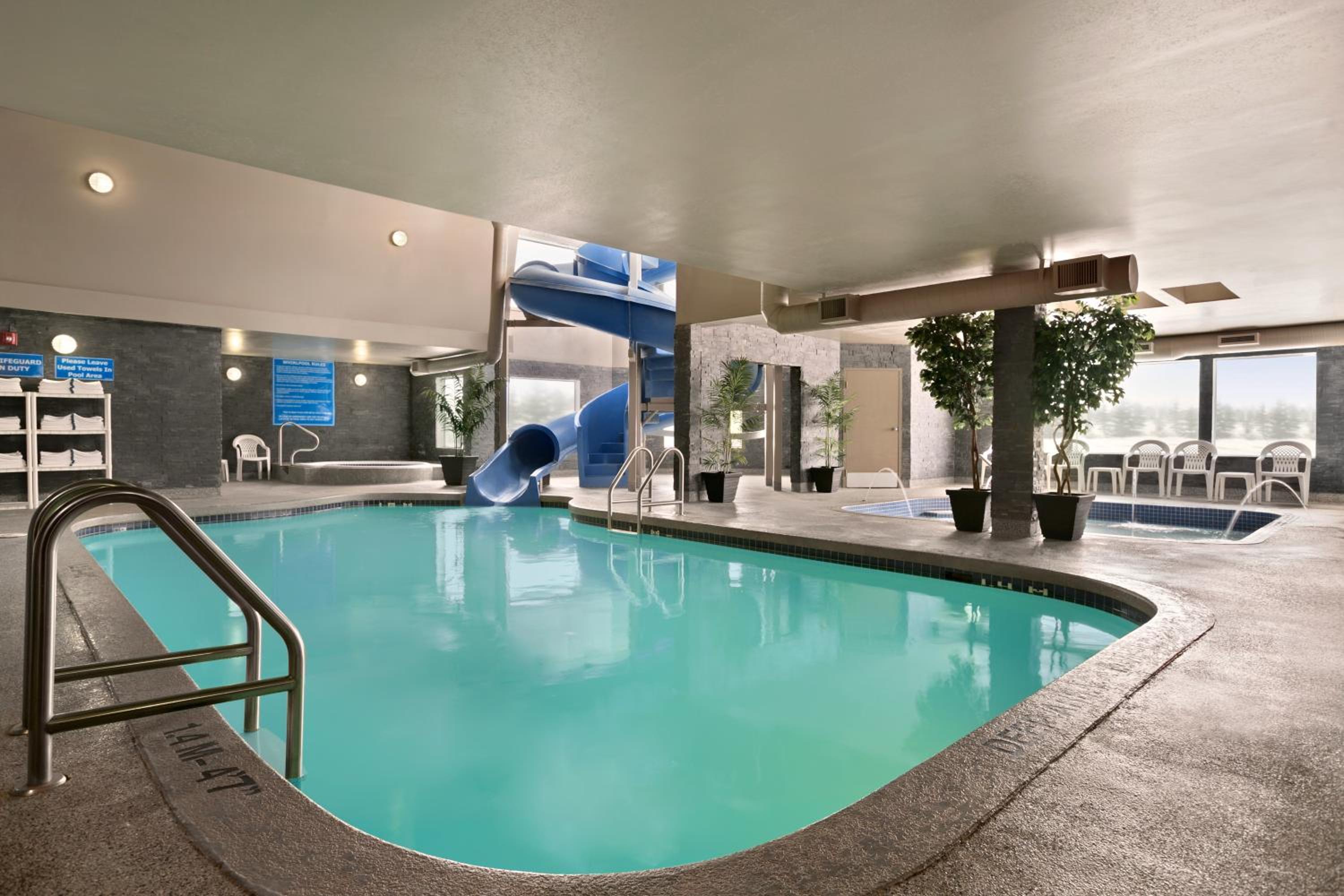 One-Bedroom King Suite - Non-Smoking - Photo 6