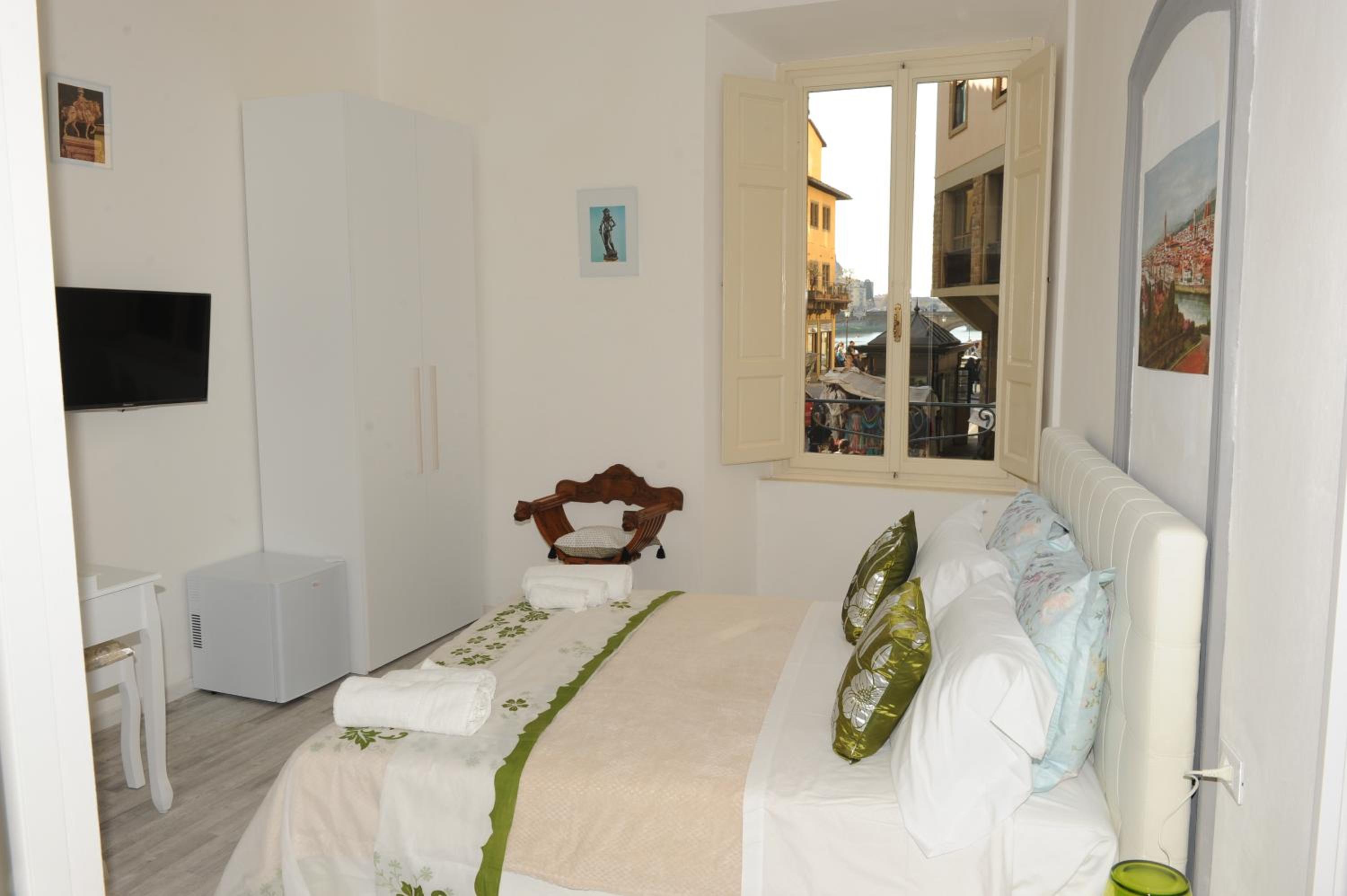 Budget Double Room photo 2