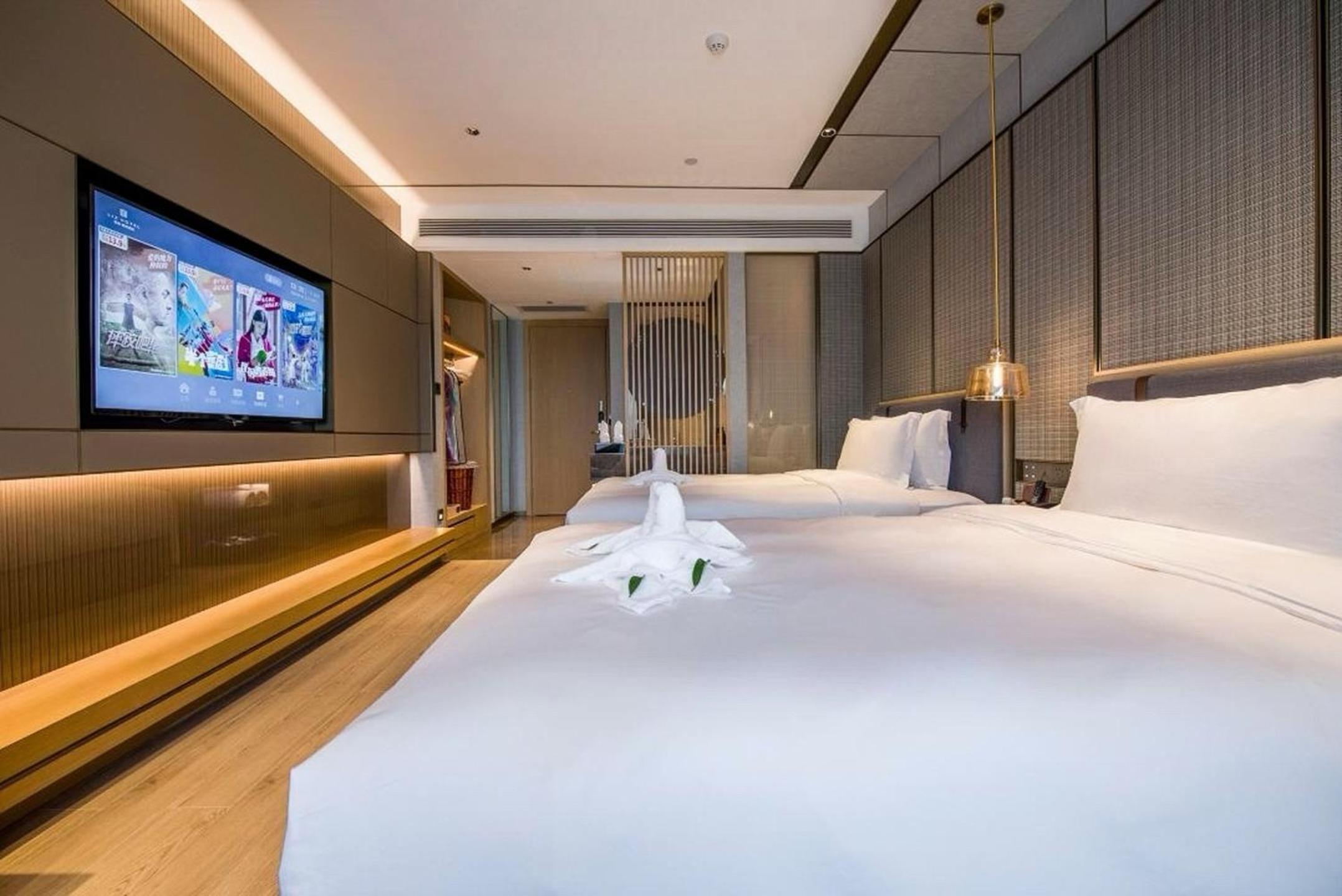 Sunshine Twin Room