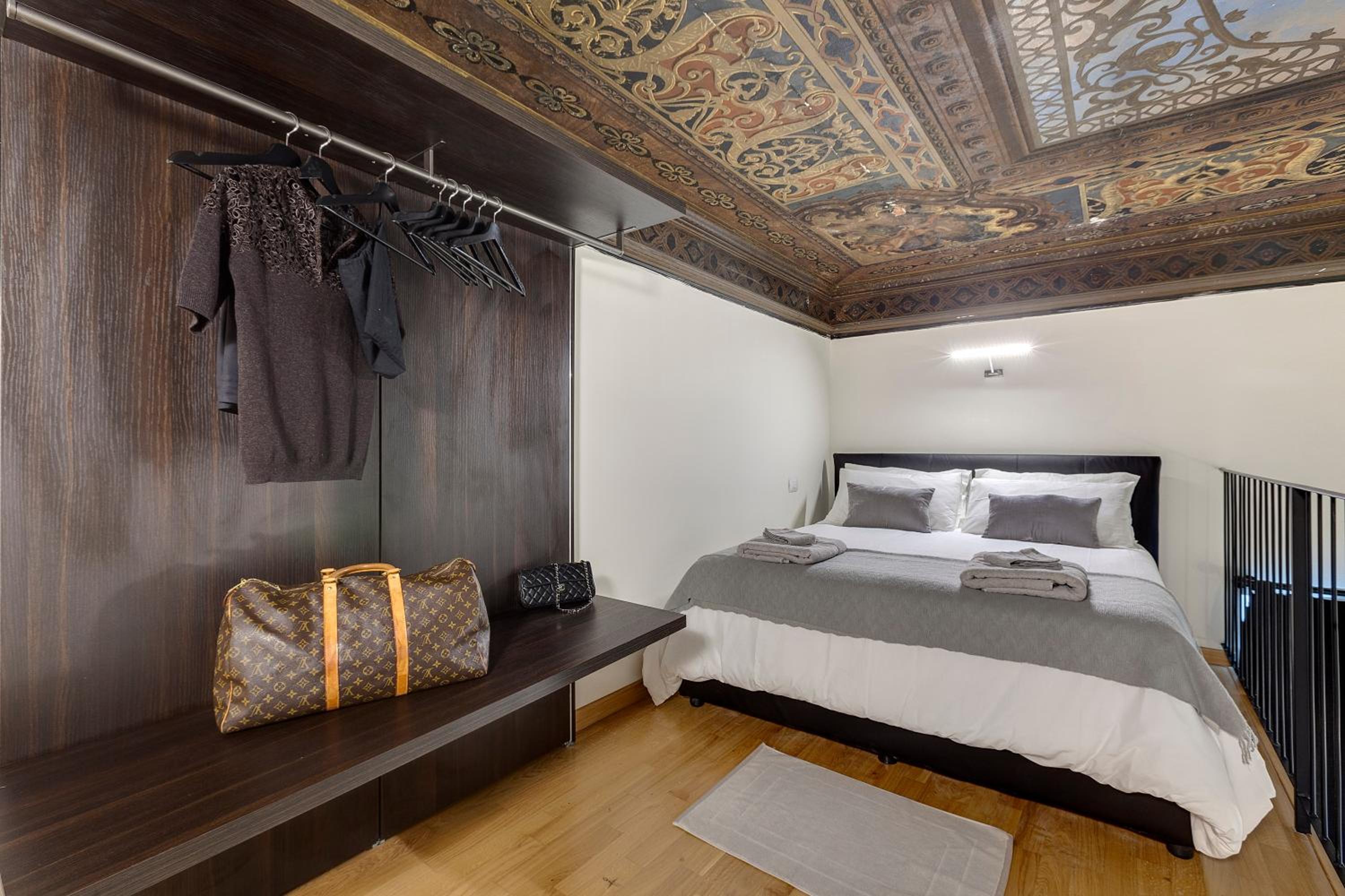 Maisonette photo 1