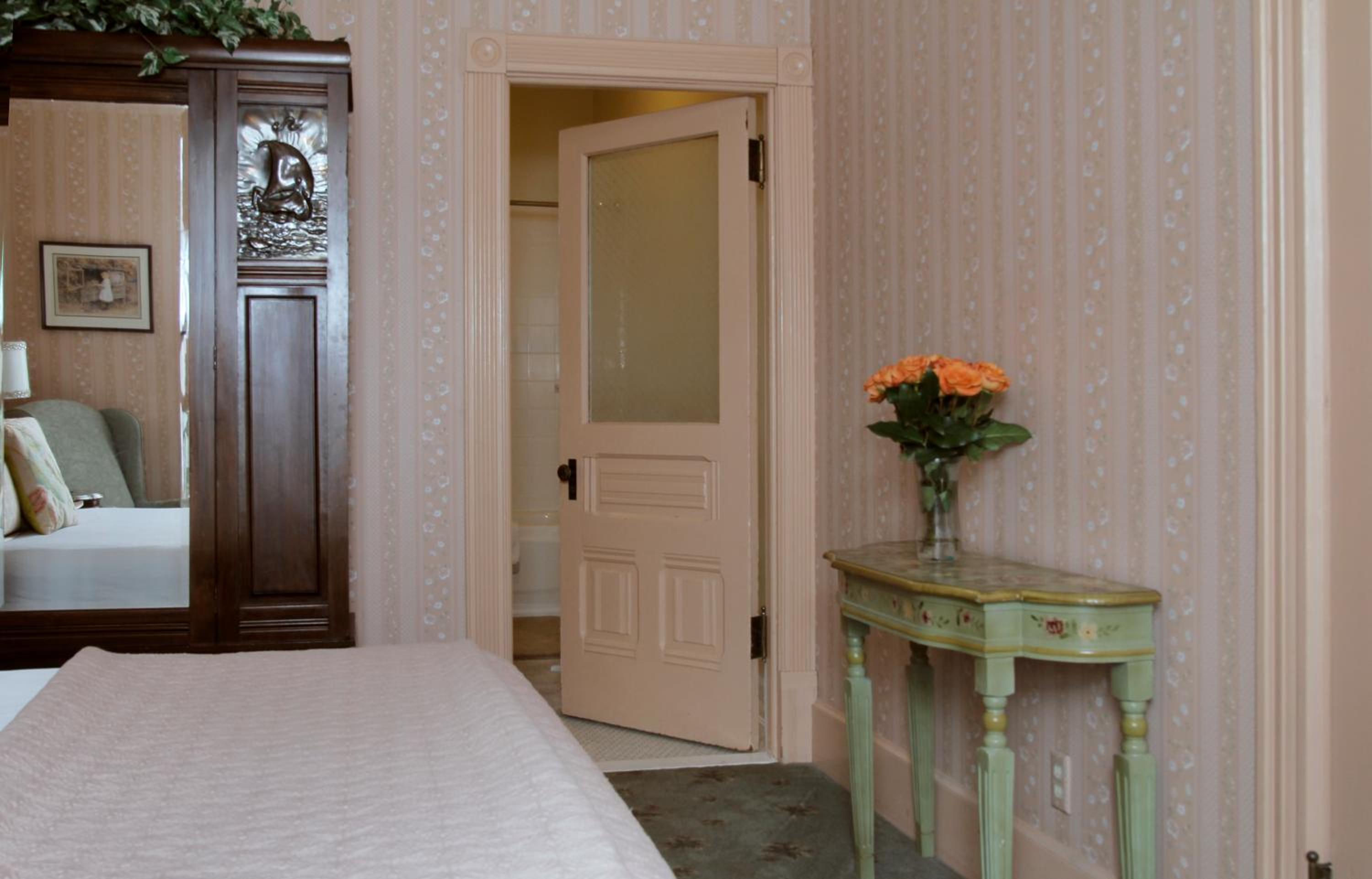 Deluxe Queen Room photo 3