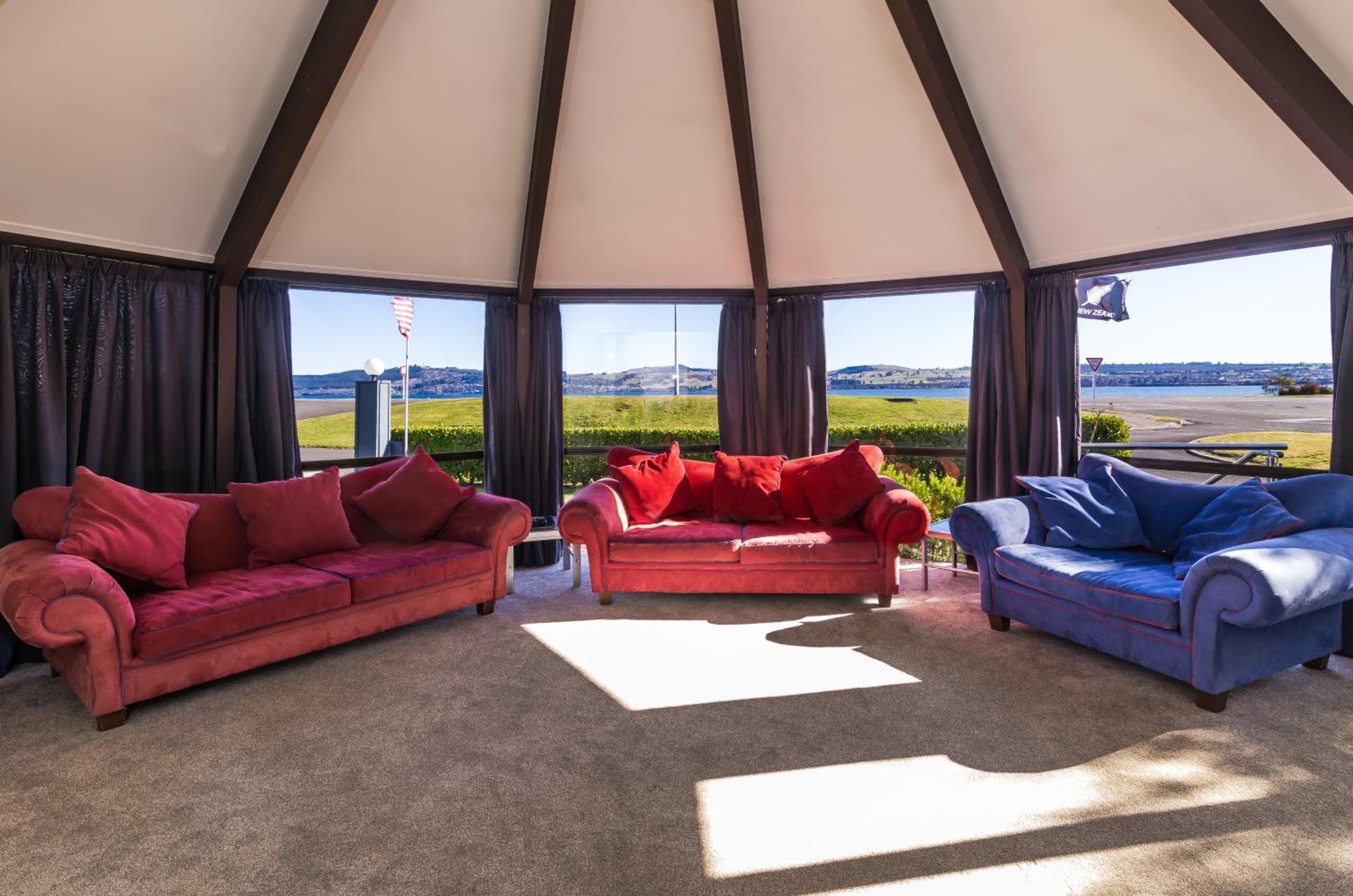 Villa with Lake View photo 2