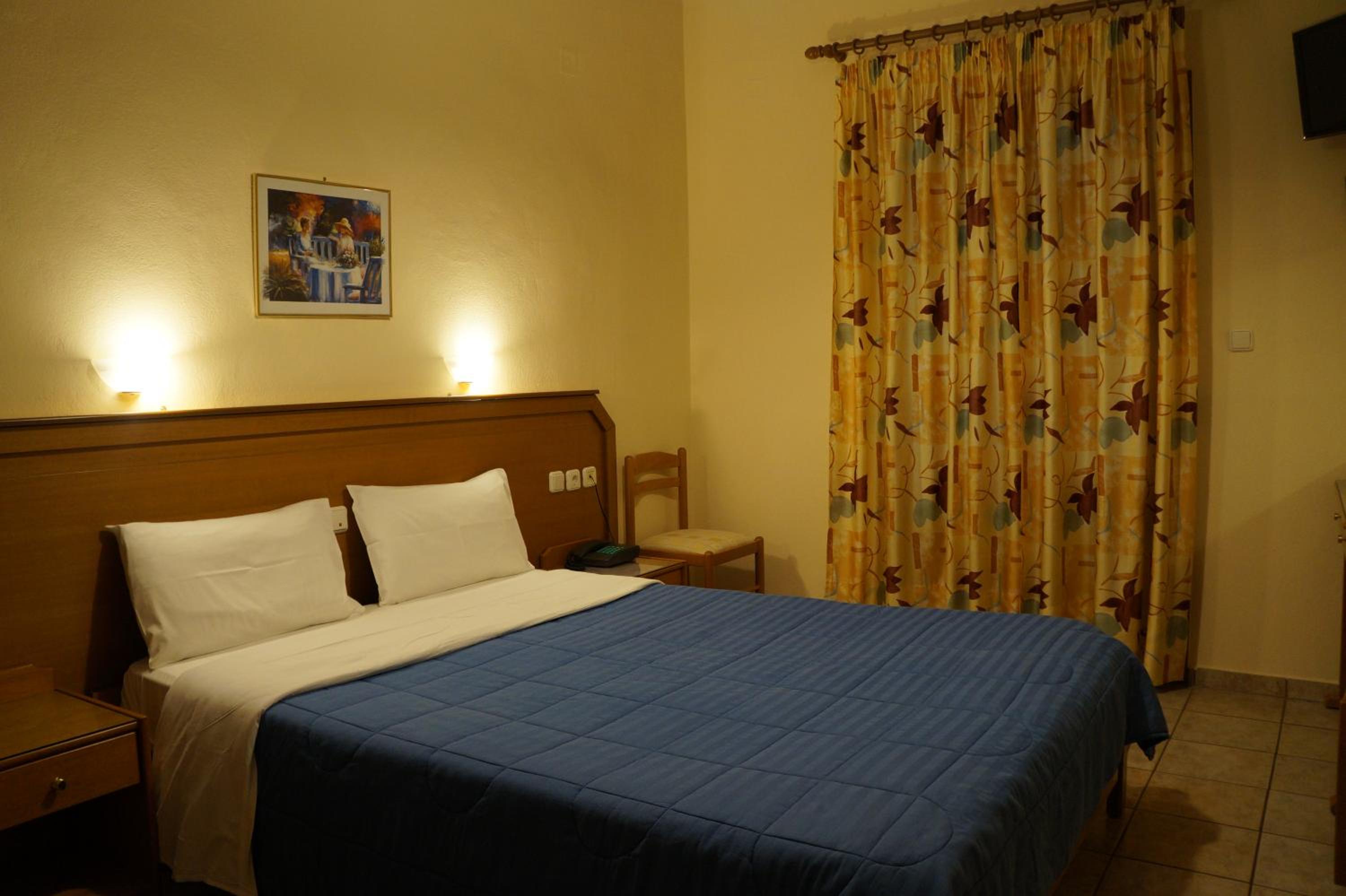 Standard Double Room photo 2