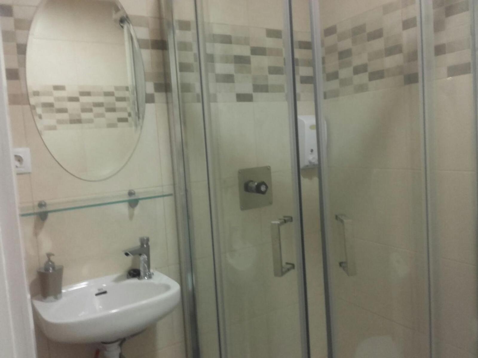 Triple Room with Private Bathroom - Photo 6