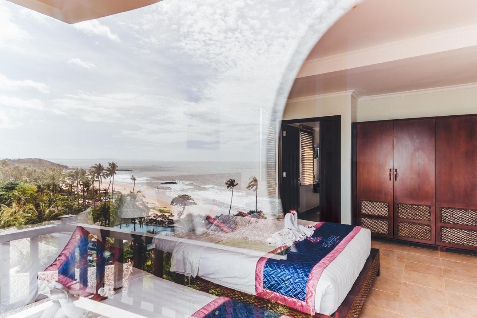 Family Room with Sea View photo 2