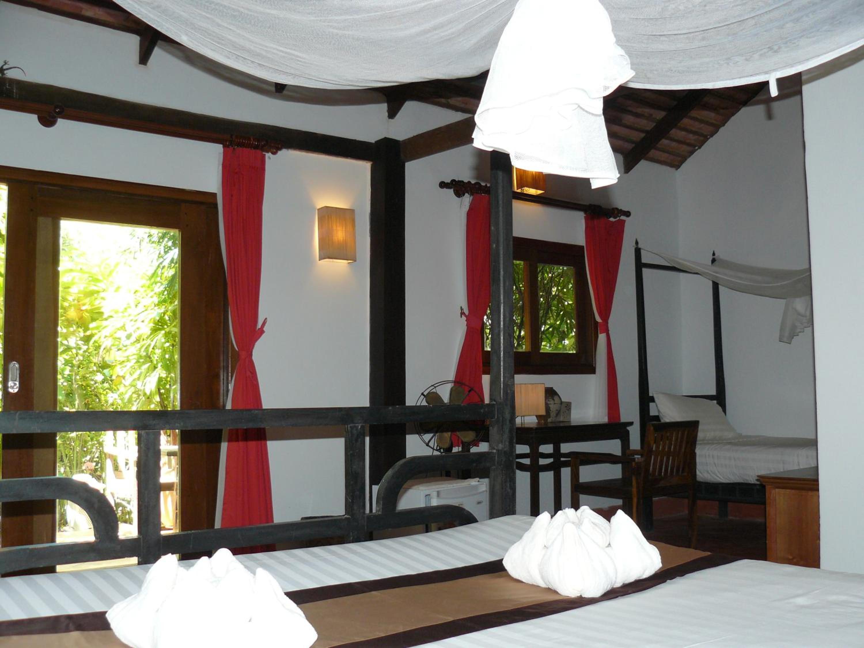Deluxe Bungalow tiled roof Twin photo 3