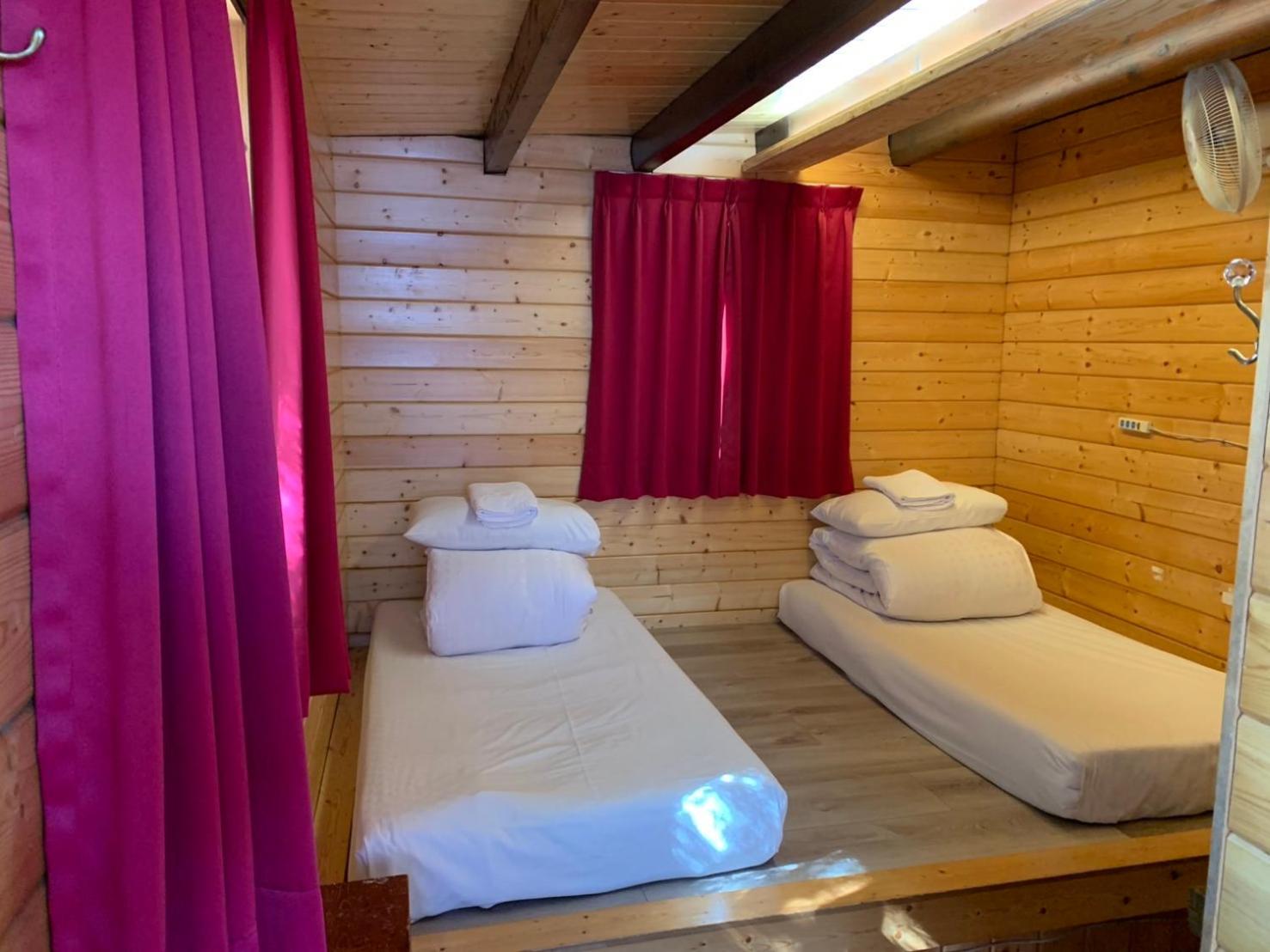 Mixed Dormitory Room photo 2