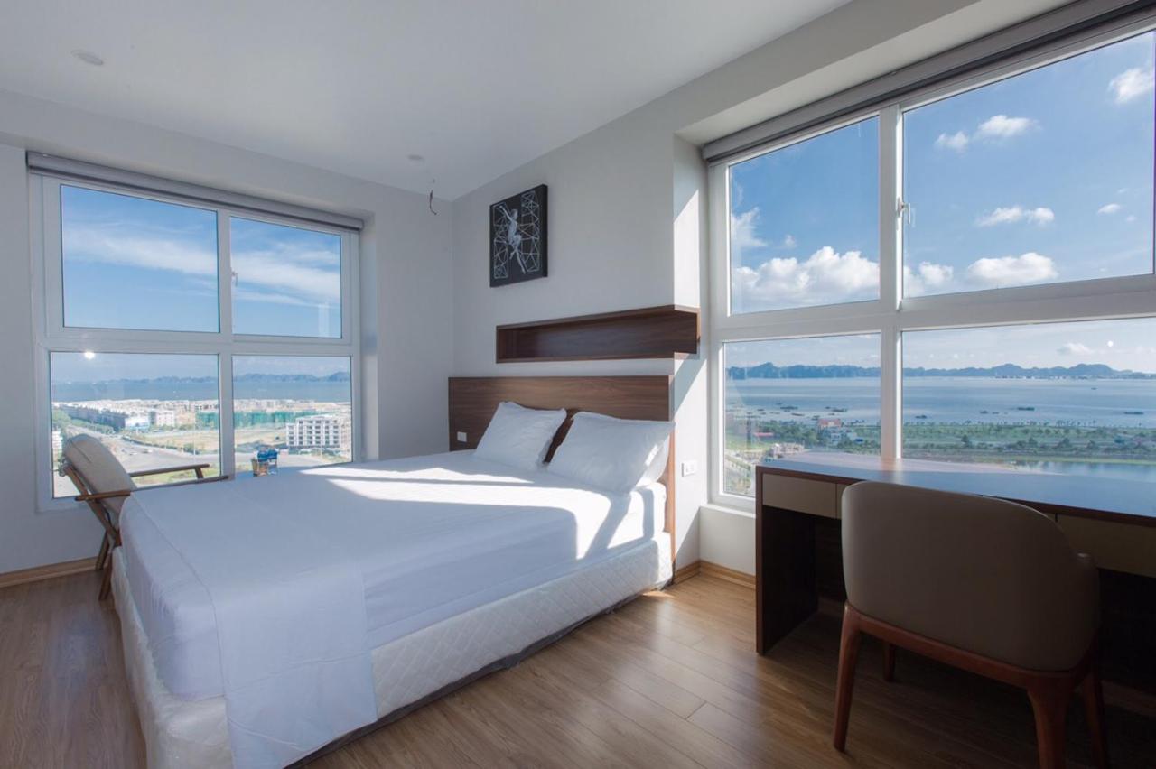 Three-Bedroom Apartment with Ocean View photo 1