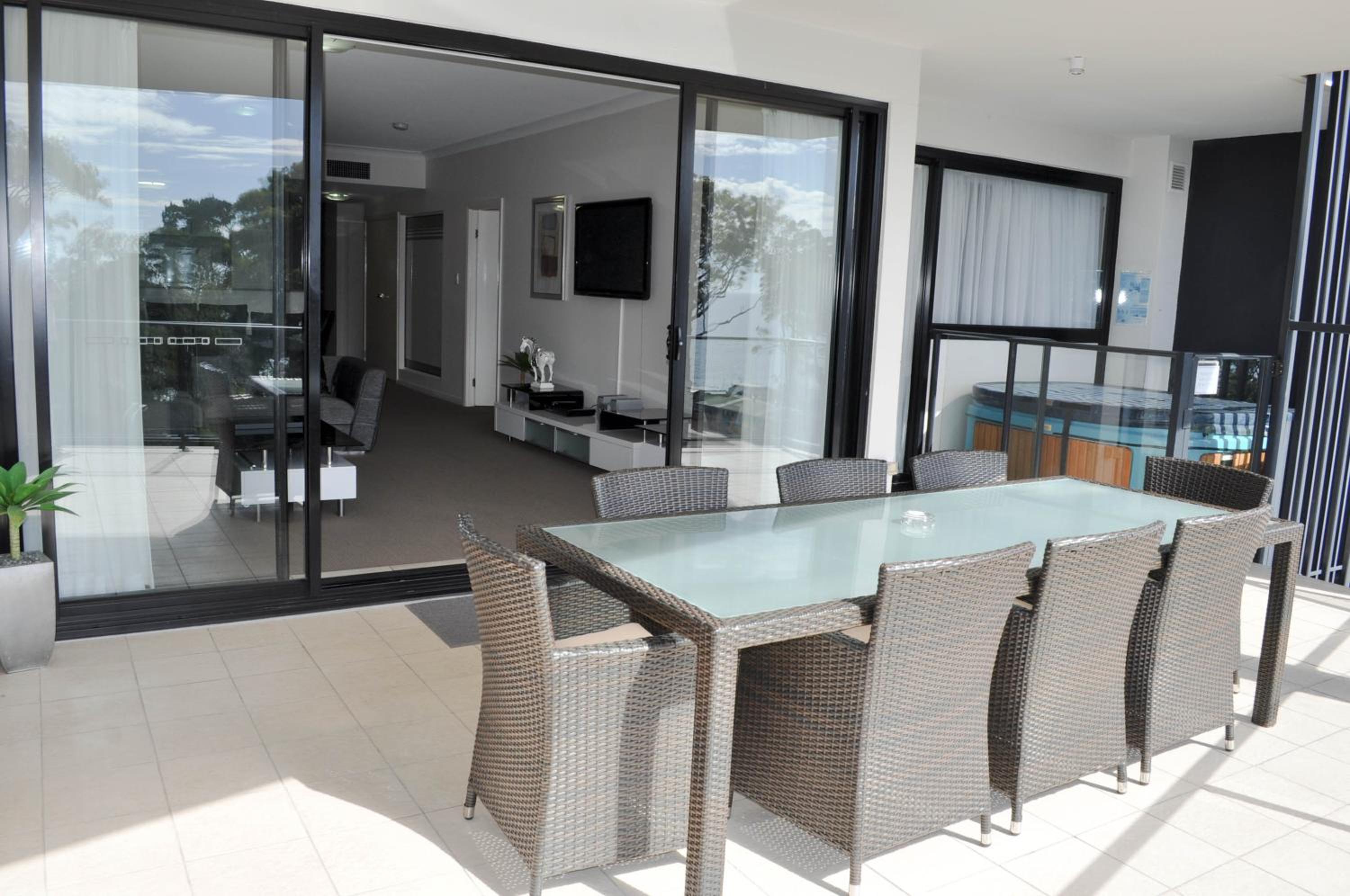Three-Bedroom Apartment with Hot Tub photo 3