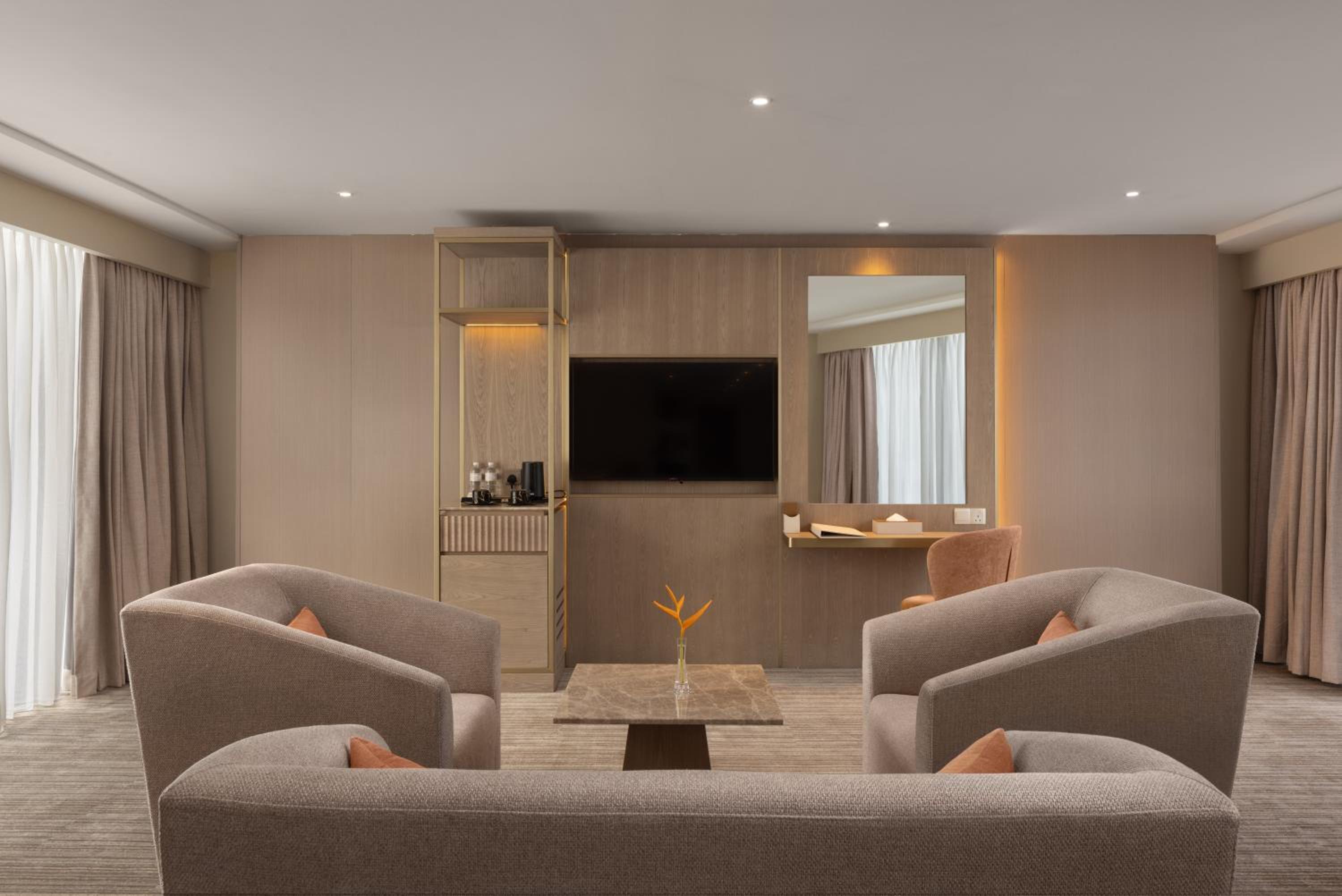 Premium Family Room