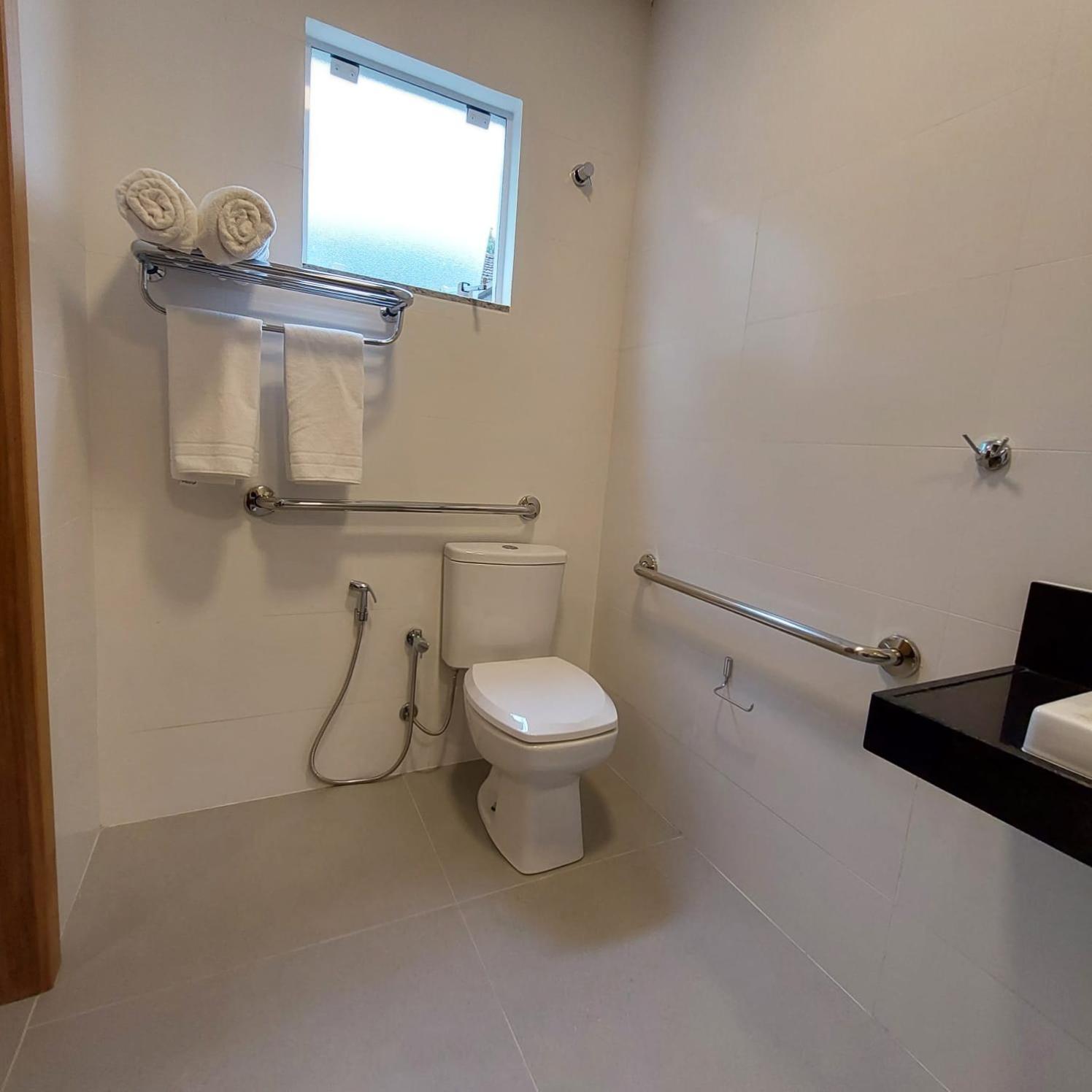 Double Room - Disability Access photo 3
