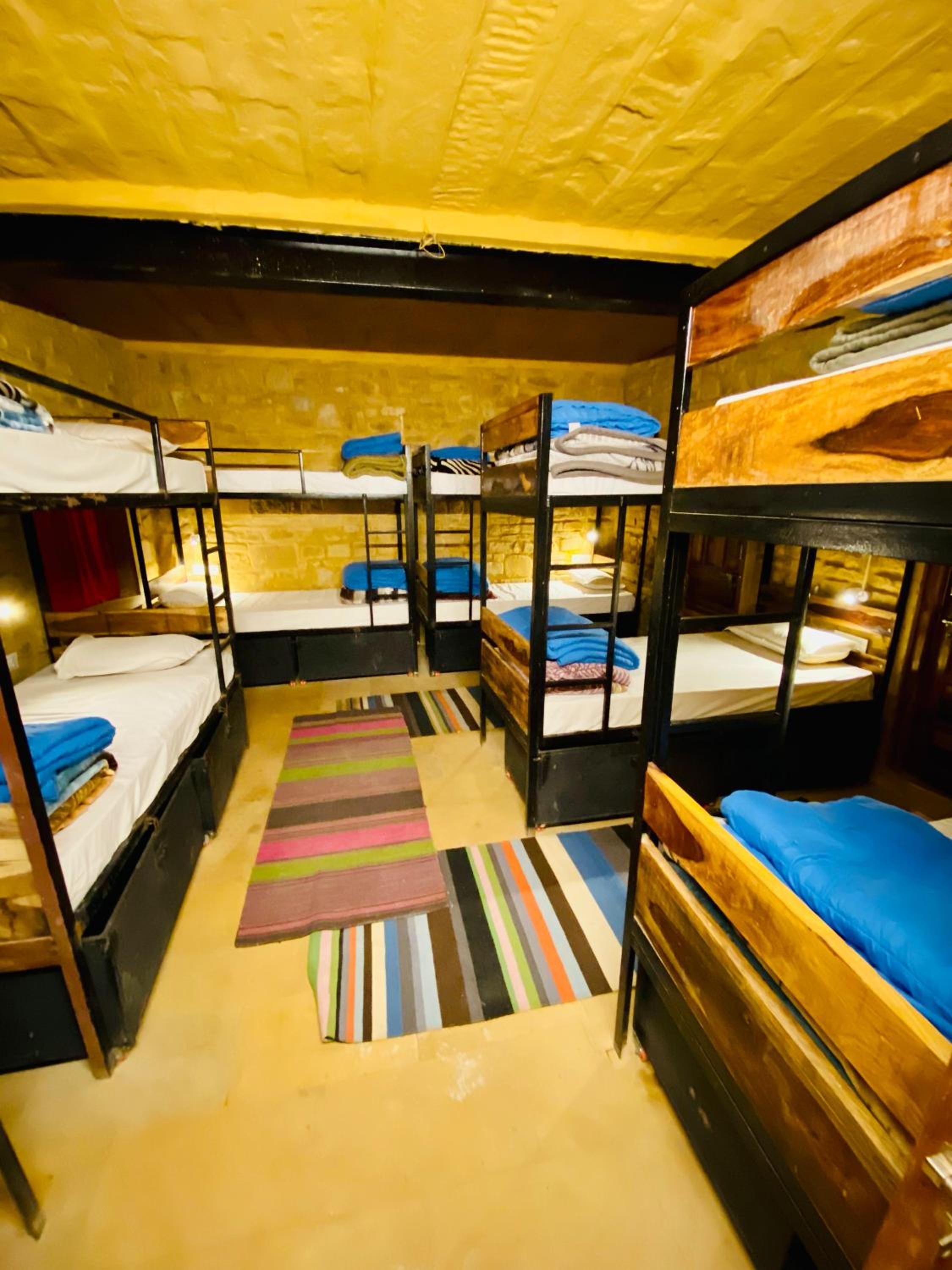 Single Bed in Mixed Dormitory Room photo 1