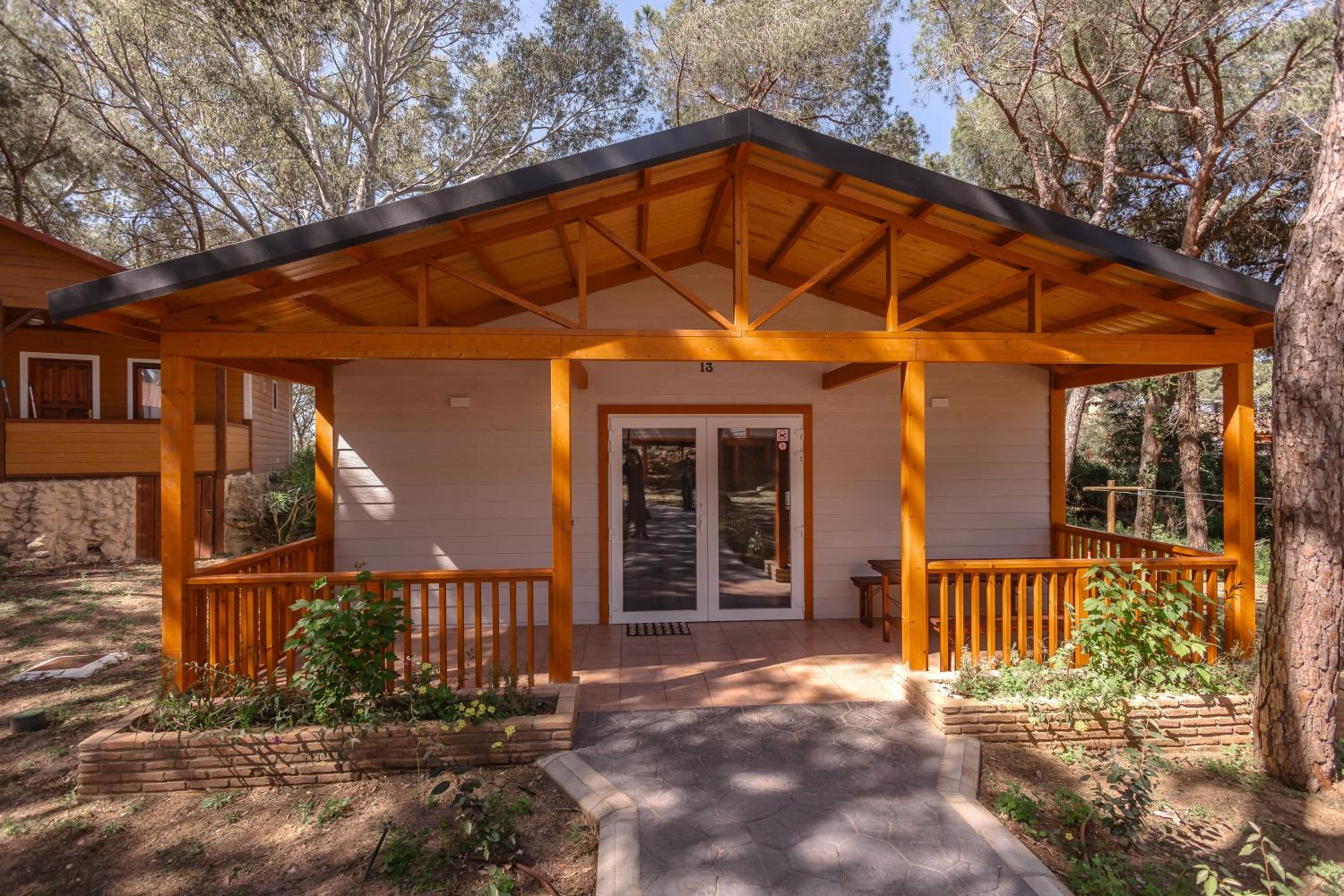 Deluxe Bungalow