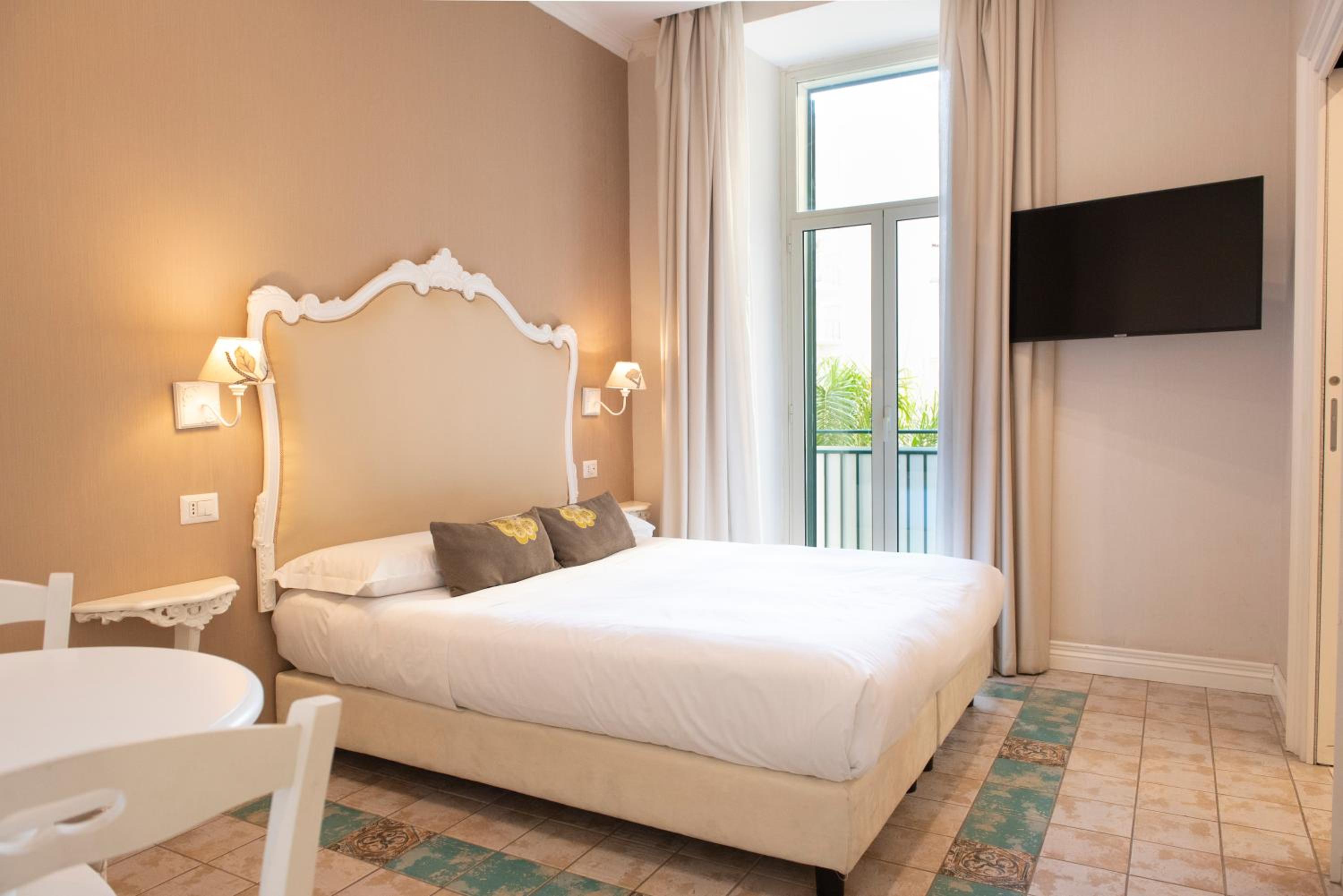 Triple Room with Balcony