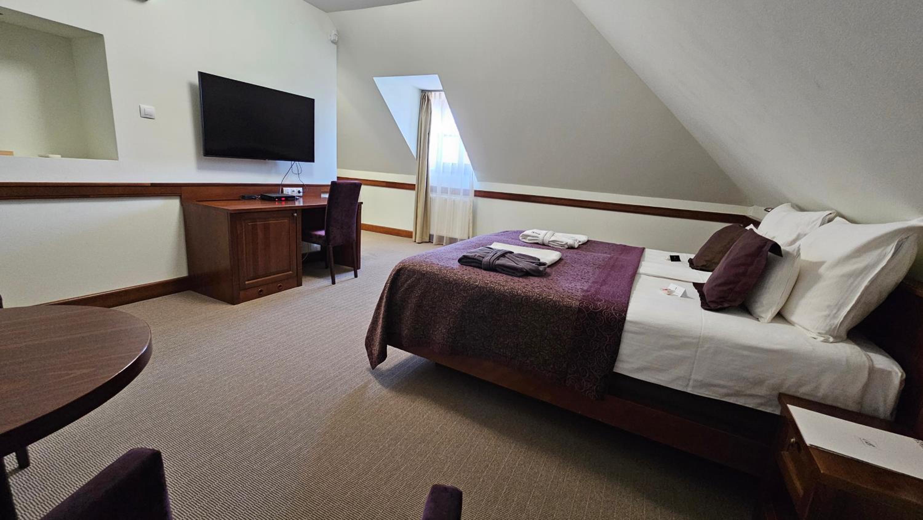 Standard Queen Room photo 3