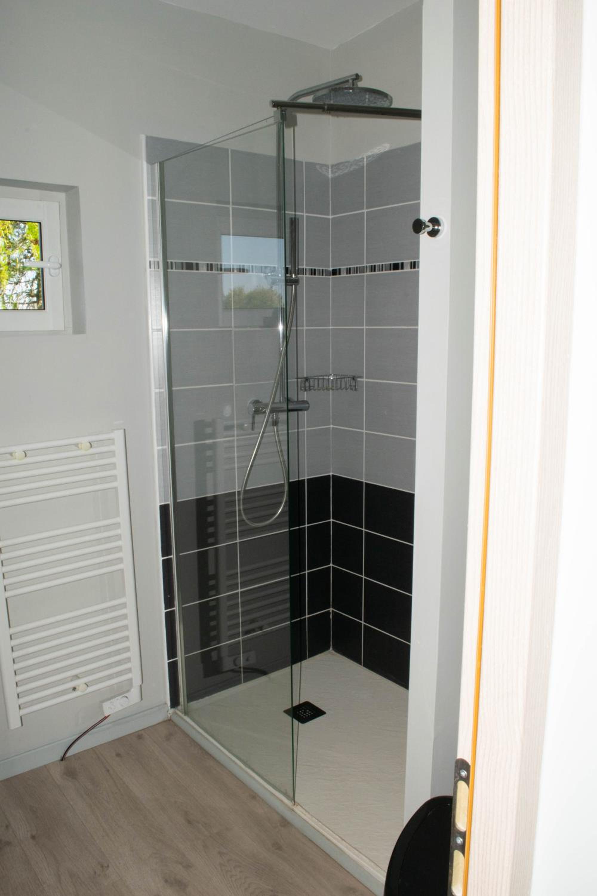 Cottage with Garden View - Photo 5