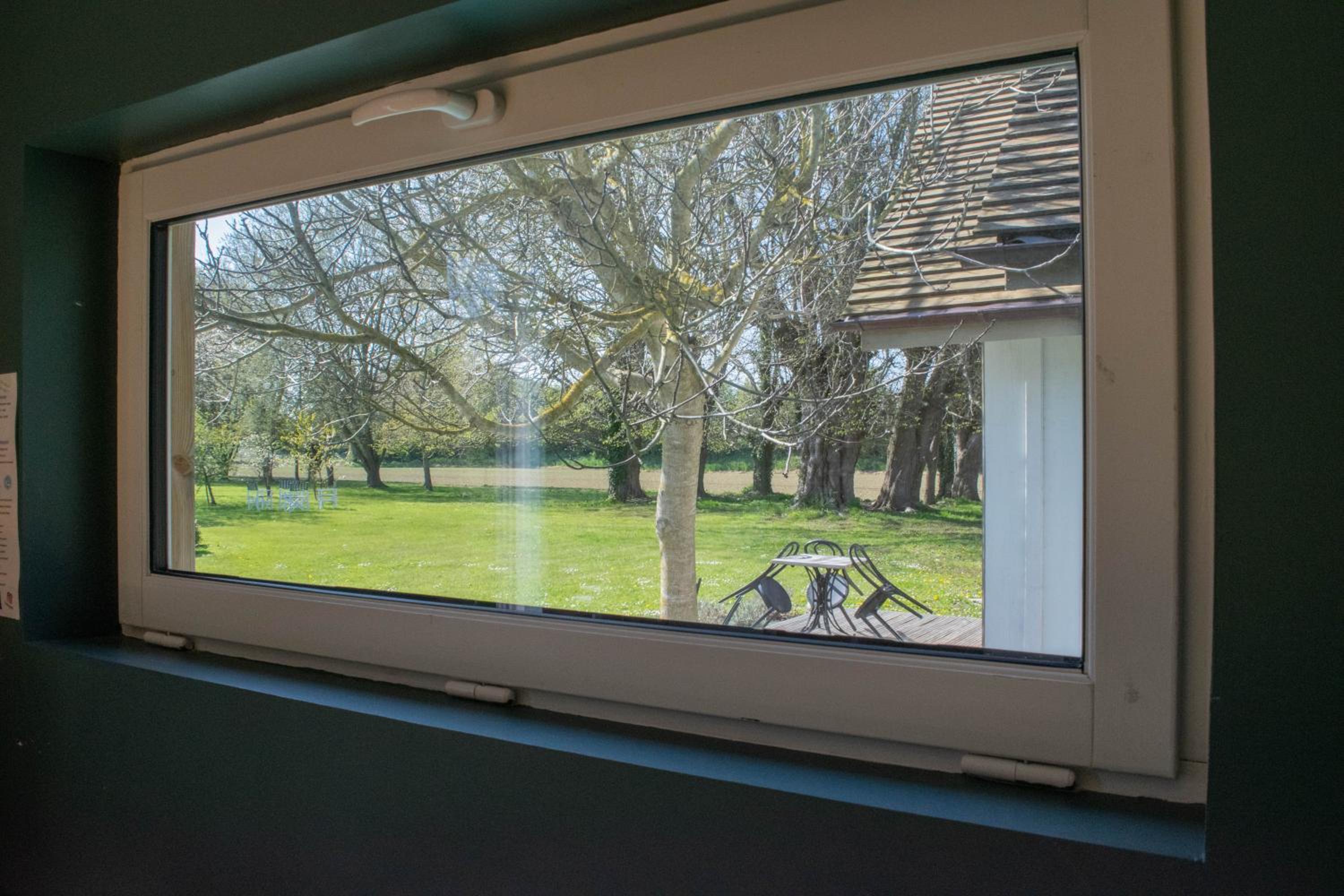 Cottage with Garden View - Photo 7
