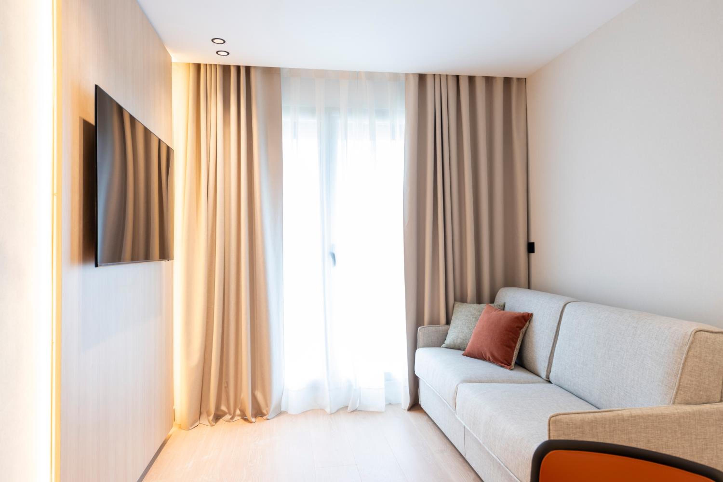 Suite with Terrace photo 2
